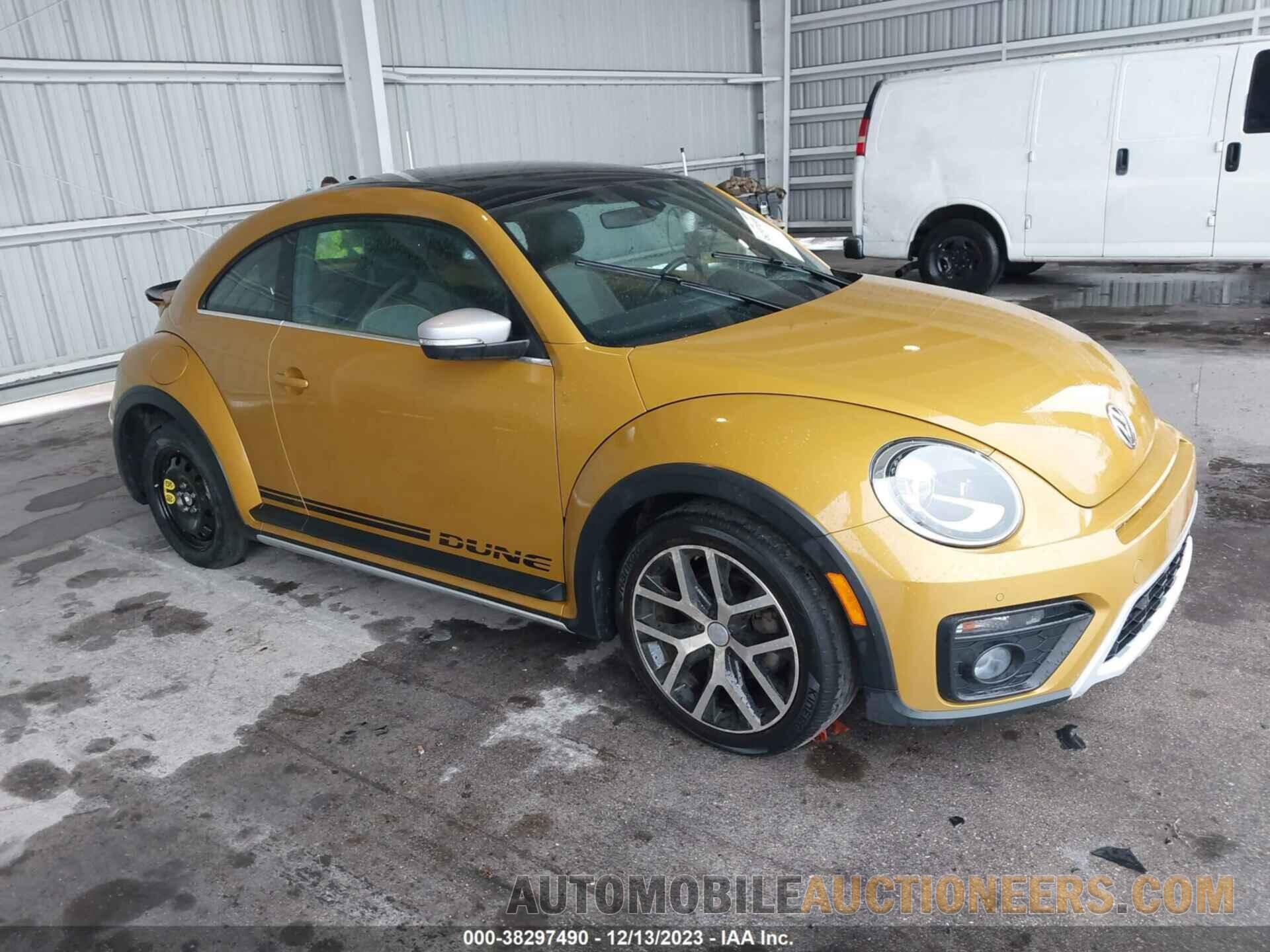 3VWSD7AT1JM703651 VOLKSWAGEN BEETLE 2018