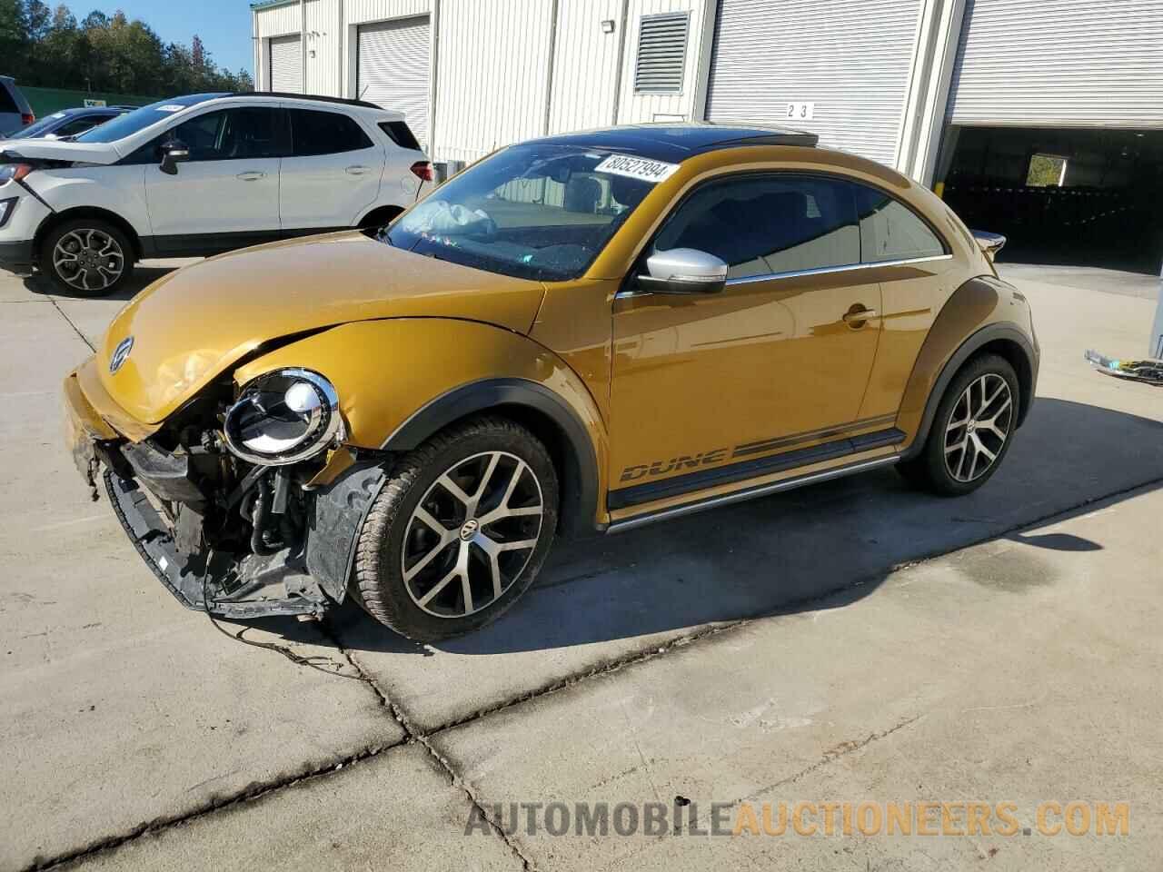 3VWSD7AT2JM709801 VOLKSWAGEN BEETLE 2018