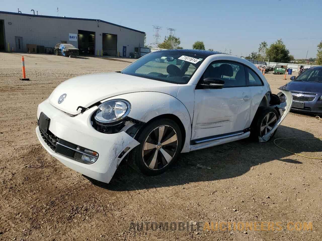 3VWV67AT5CM658403 VOLKSWAGEN BEETLE 2012