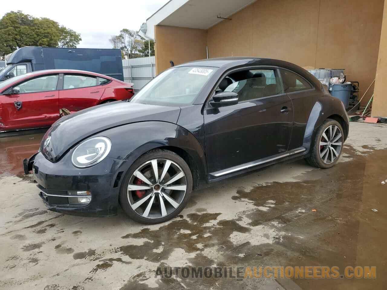 3VWVA7AT0CM625968 VOLKSWAGEN BEETLE 2012