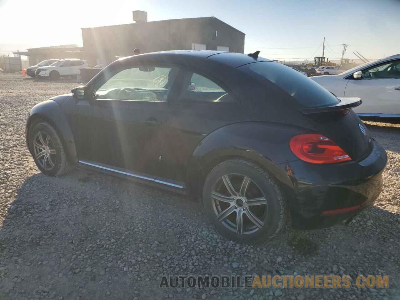 3VWVA7AT5CM628848 VOLKSWAGEN BEETLE 2012