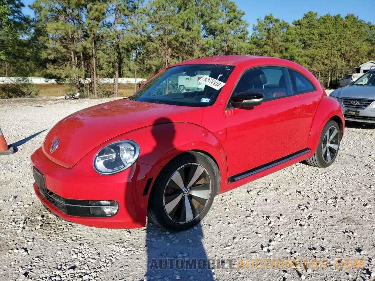 3VWVA7AT8CM638645 VOLKSWAGEN BEETLE 2012