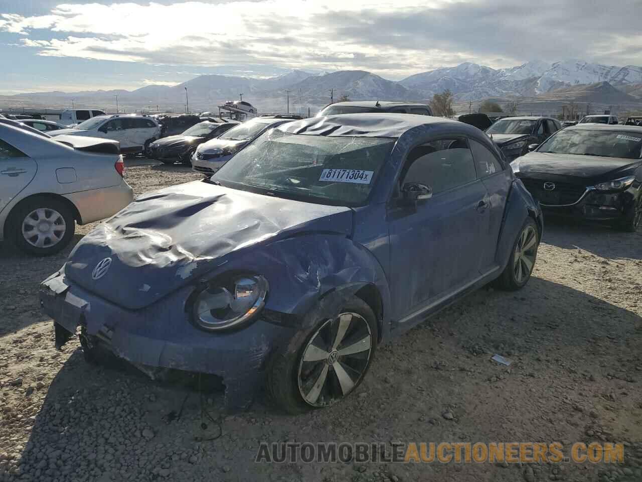 3VWVA7ATXCM666270 VOLKSWAGEN BEETLE 2012