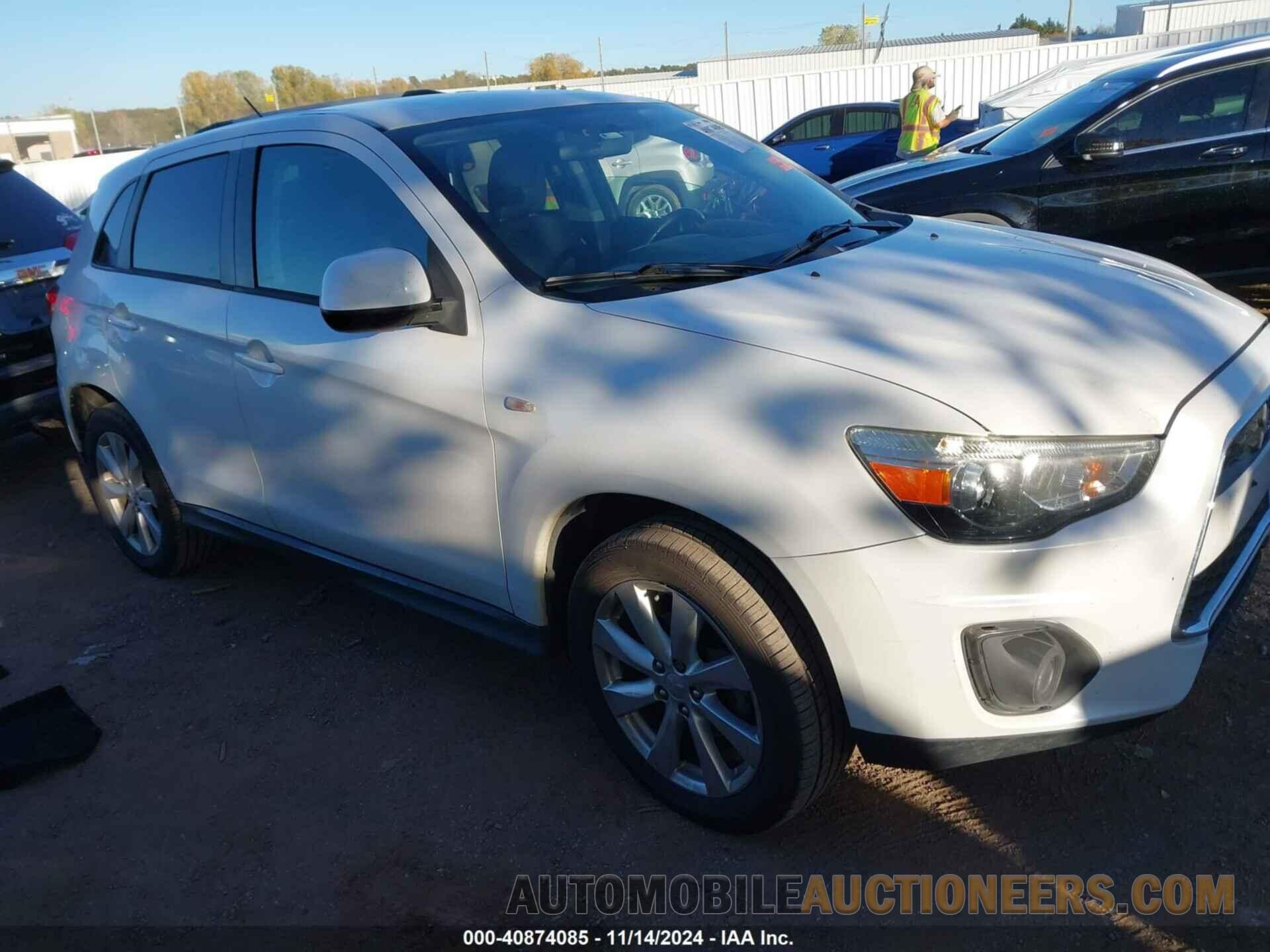 4A4AP3AU5FE001586 MITSUBISHI OUTLANDER SPORT 2015