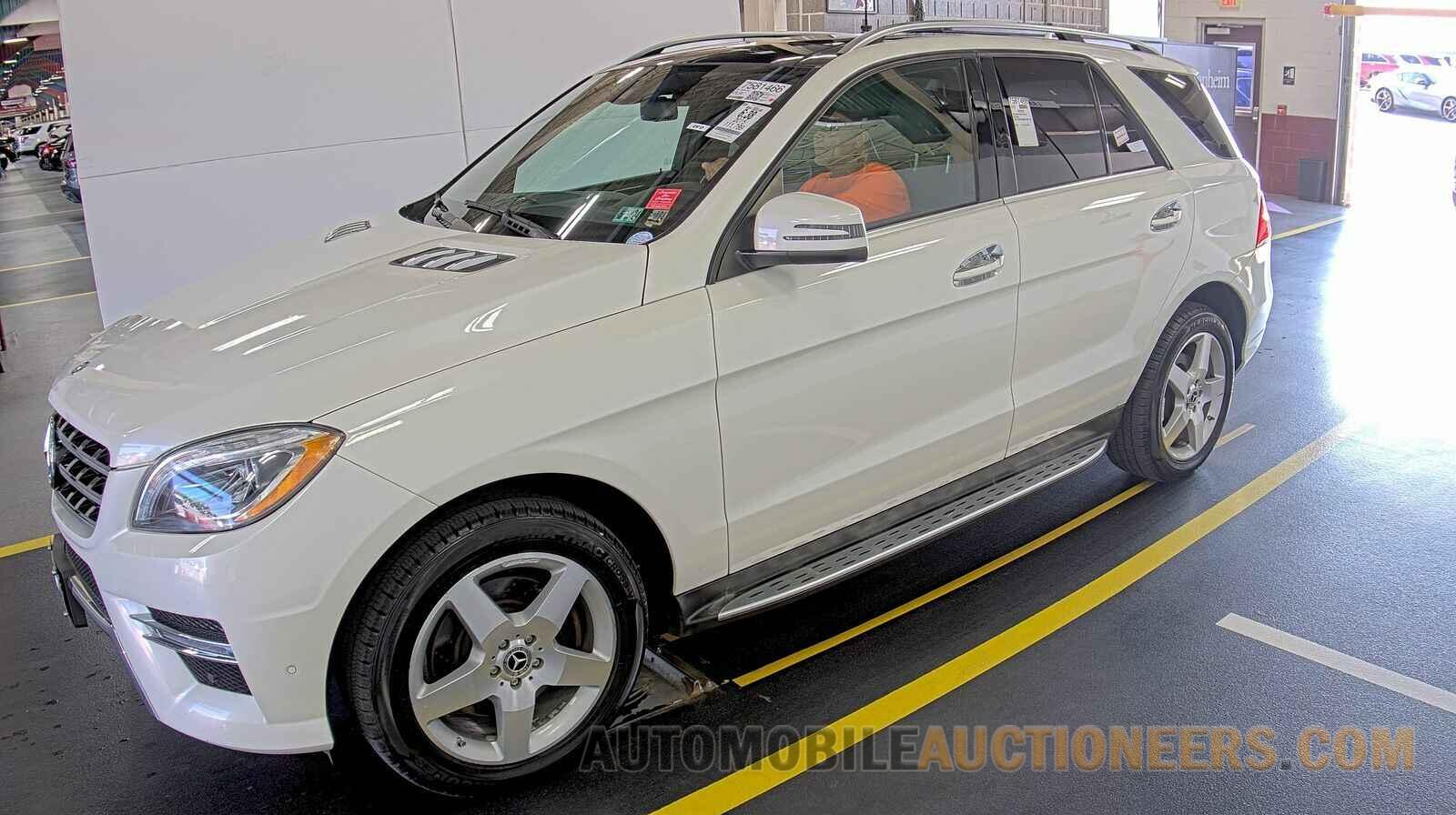 4JGDA5GB8FA481715 Mercedes-Benz M-Class 2015