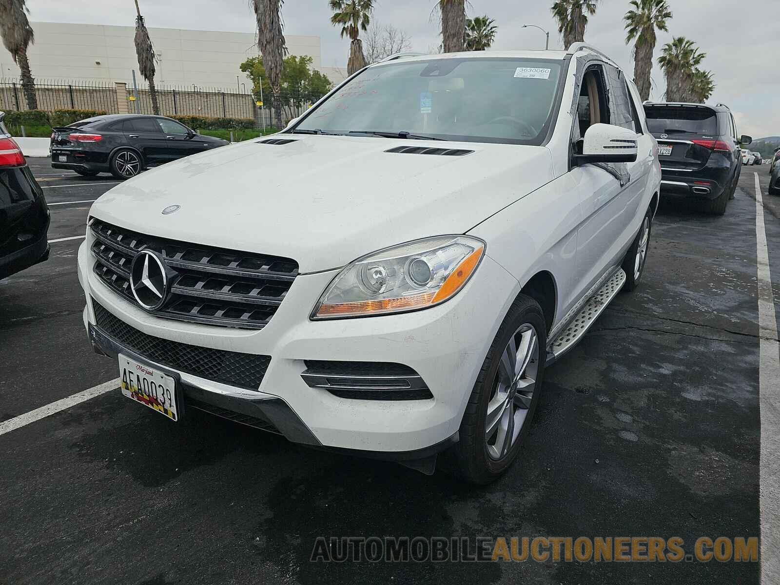 4JGDA5HB0FA539525 Mercedes-Benz  2015