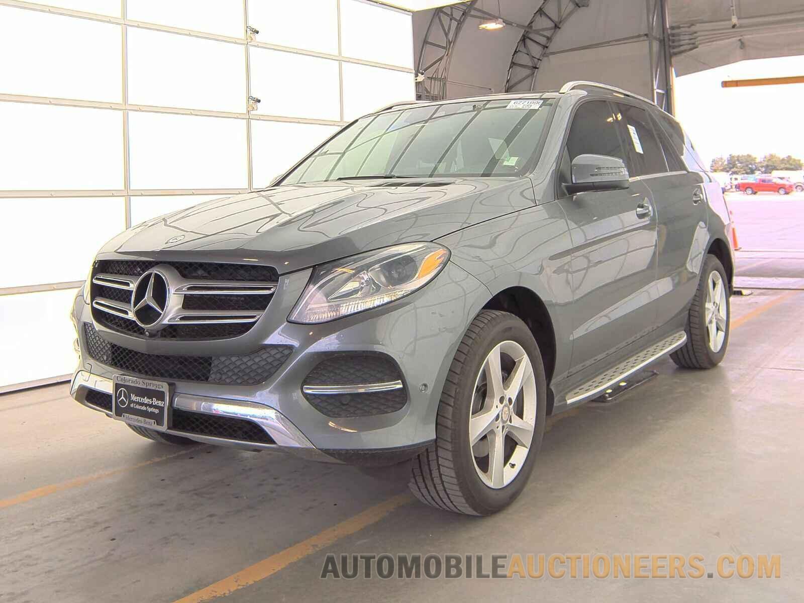 4JGDA5HB1HA896960 Mercedes-Benz GLE 3 2017