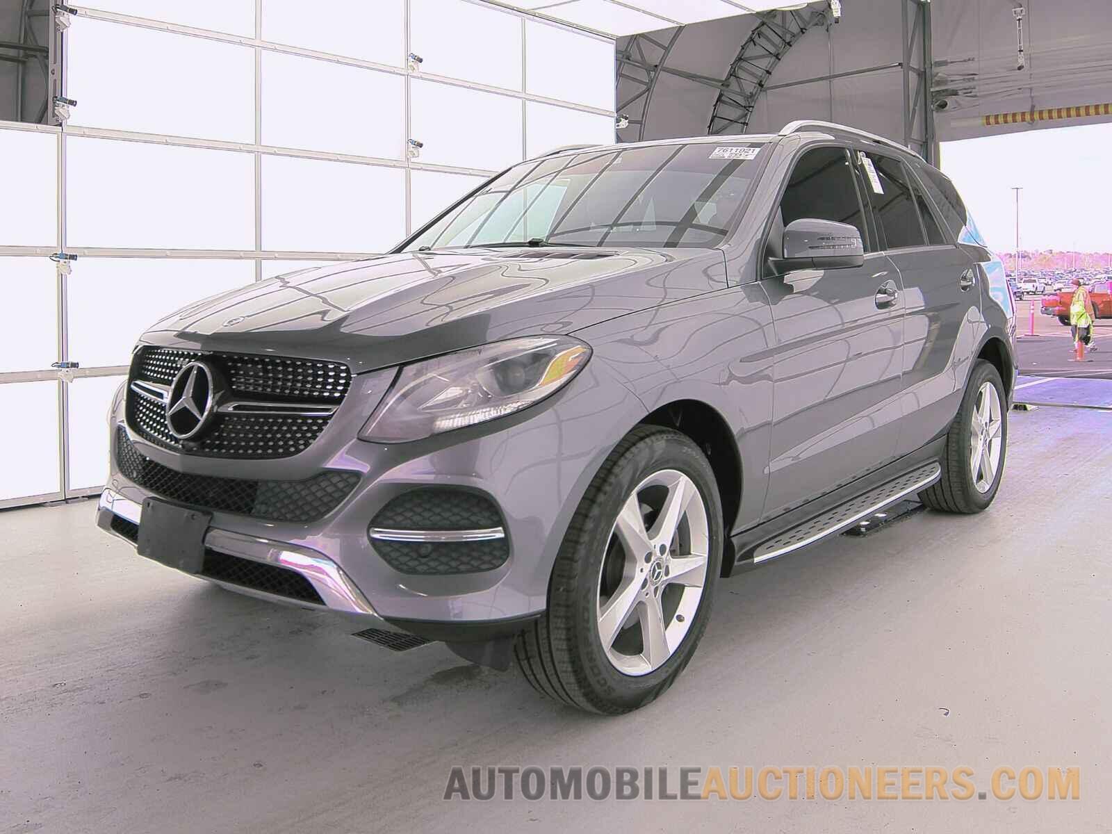 4JGDA5HB3HA945317 Mercedes-Benz GLE G 2017