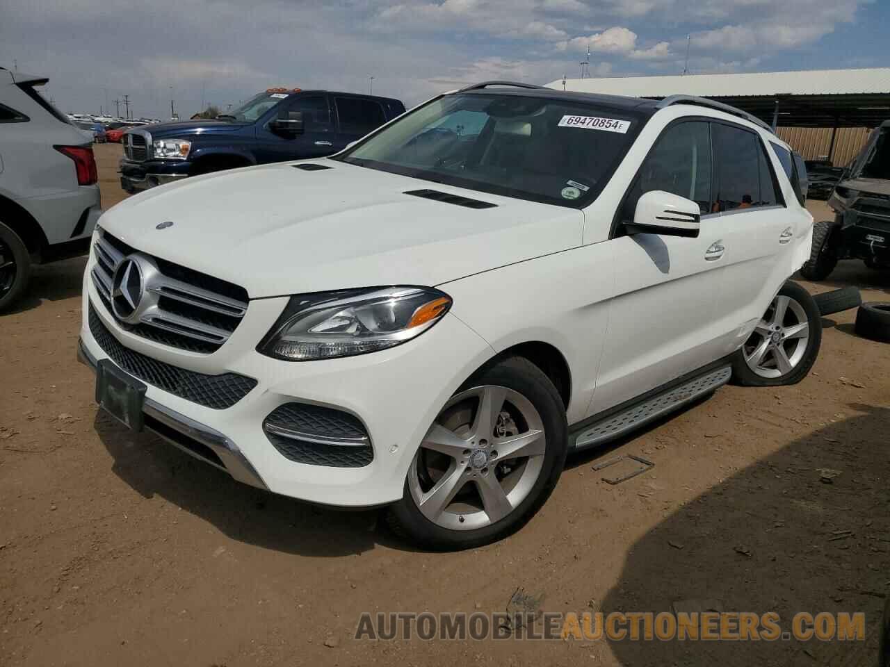 4JGDA5HB6HA871682 MERCEDES-BENZ GLE-CLASS 2017