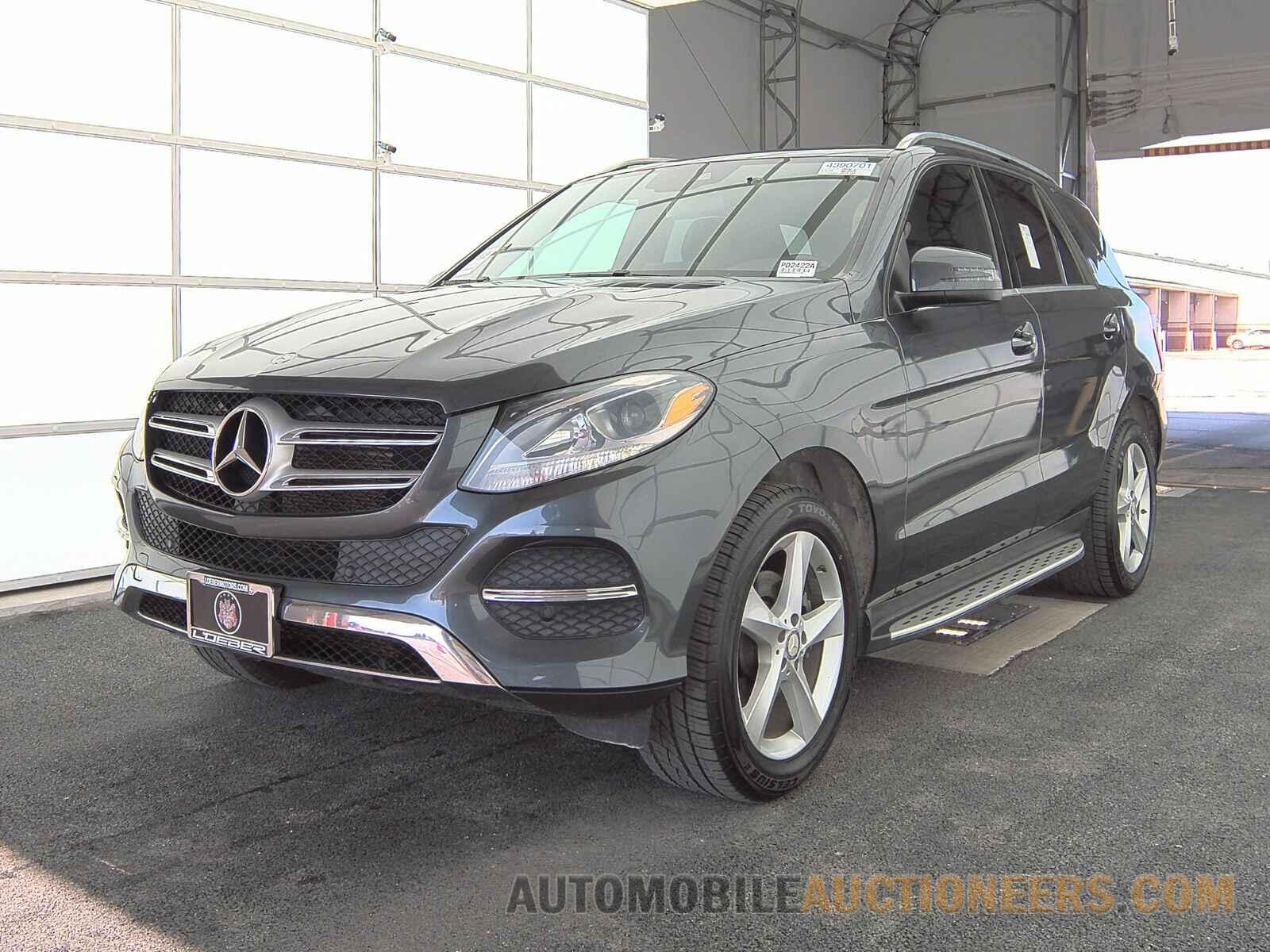 4JGDA5HB7GA731039 Mercedes-Benz GLE 3 2016