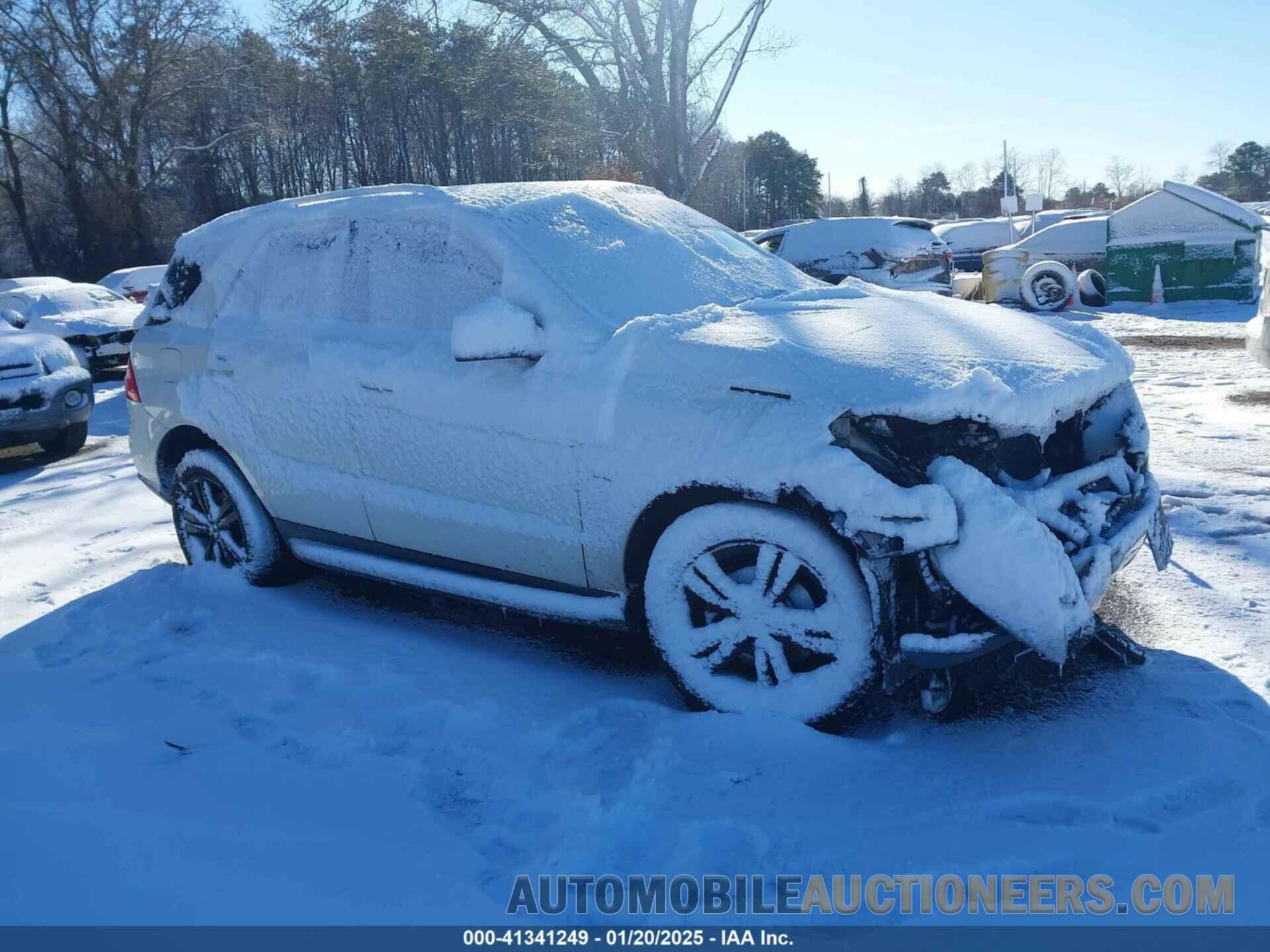 4JGDA5HB8CA027376 MERCEDES-BENZ ML 350 2012