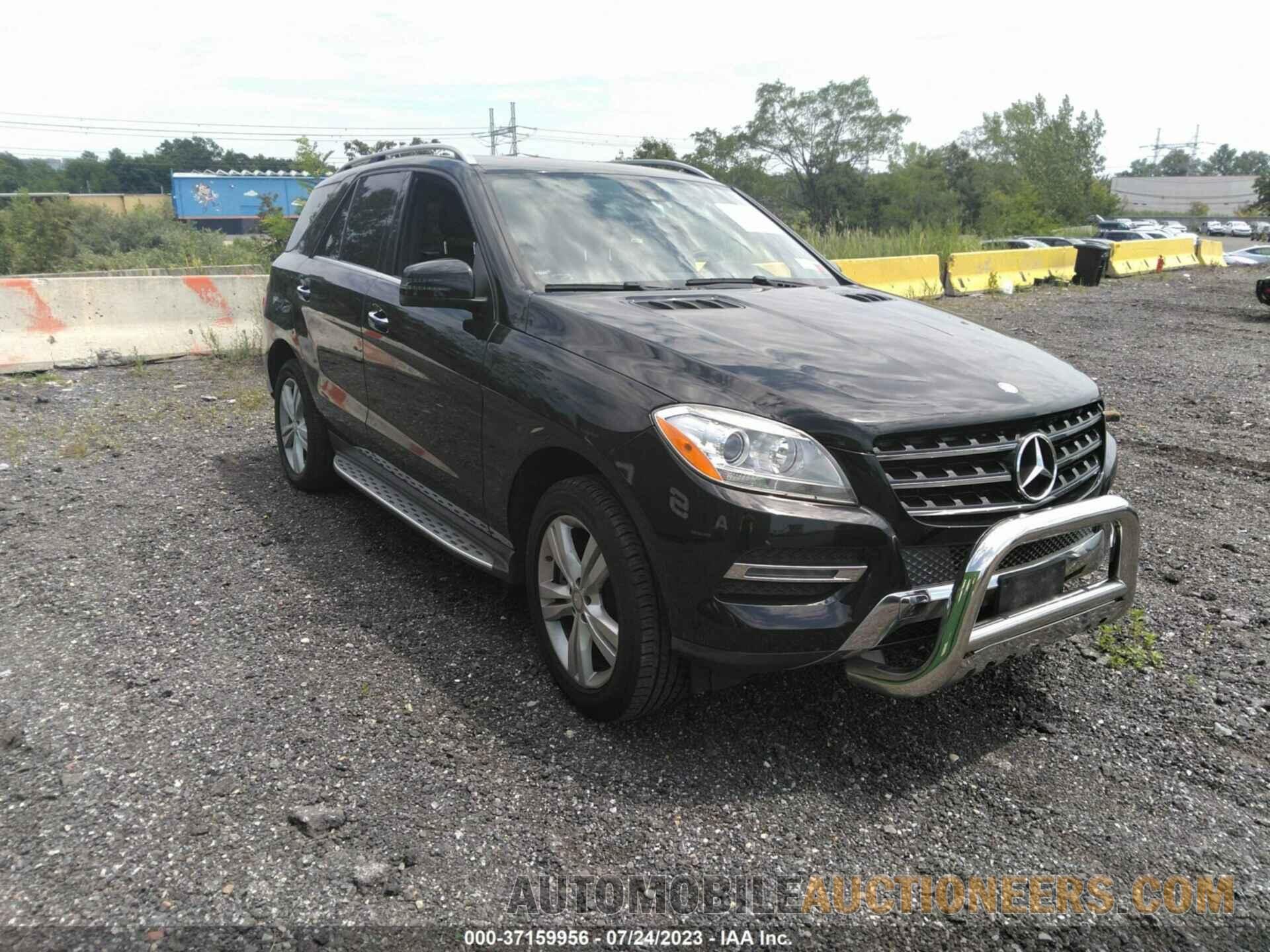 4JGDA5HB8FA468235 MERCEDES-BENZ M-CLASS 2015