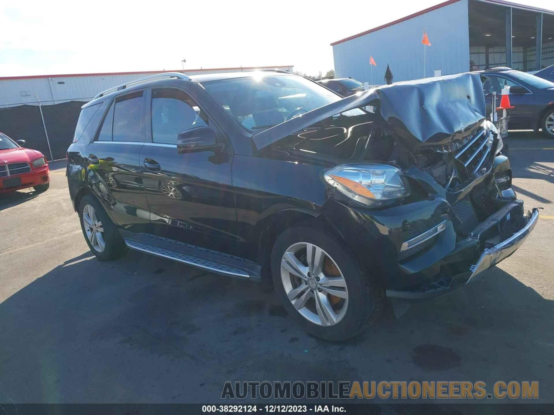 4JGDA5HB8FA499775 MERCEDES-BENZ ML 350 2015