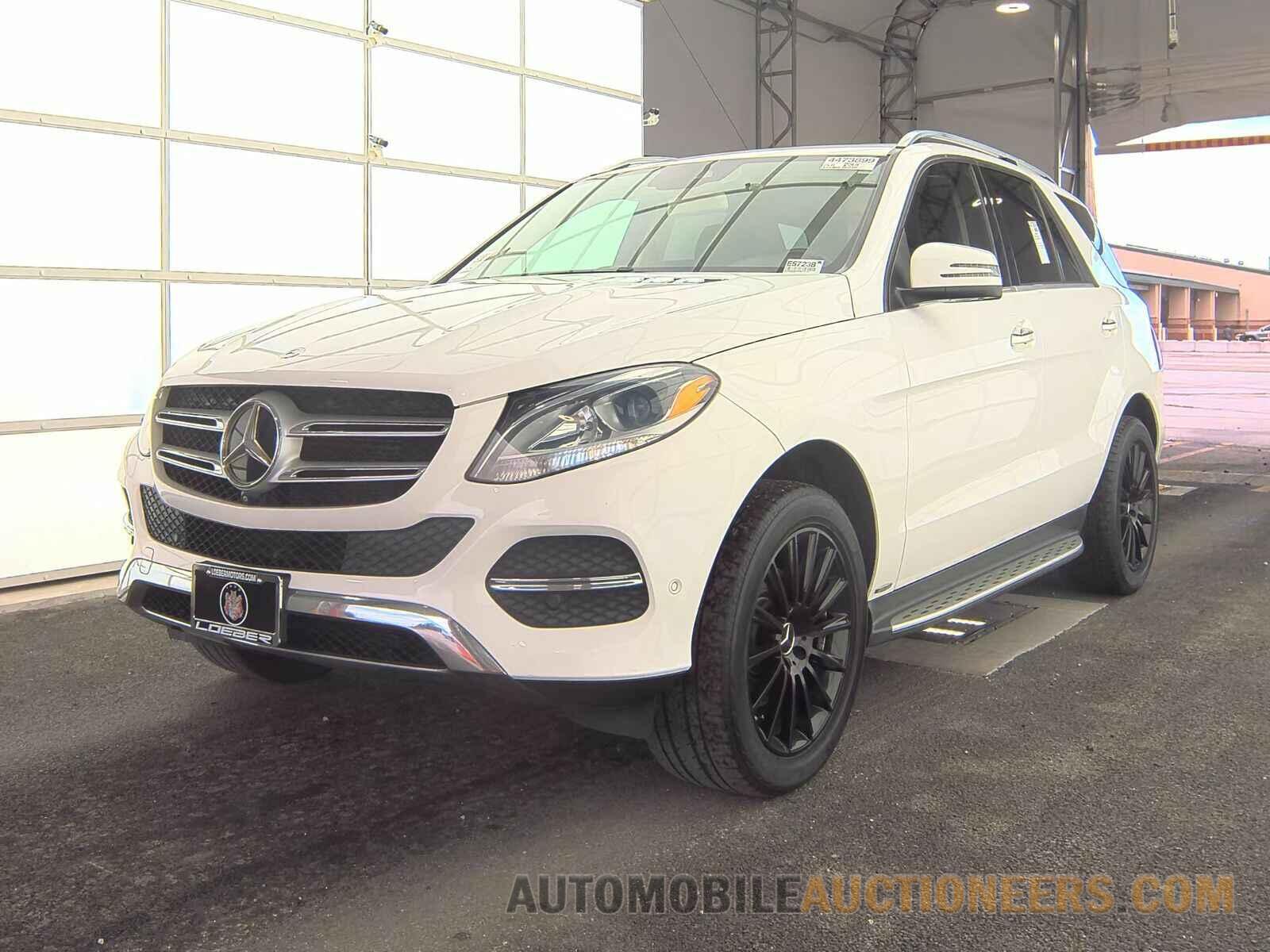 4JGDA5HB8GA675516 Mercedes-Benz GLE 3 2016