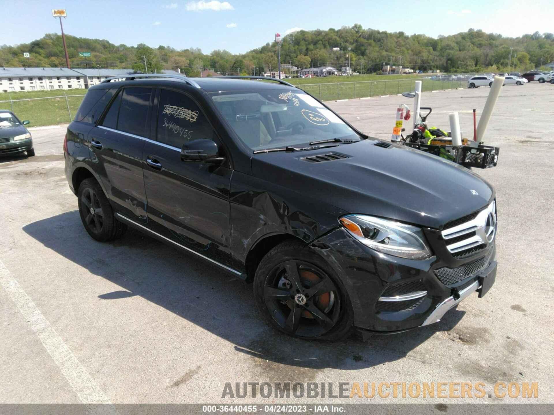 4JGDA5HBXHA955262 MERCEDES-BENZ GLE 2017