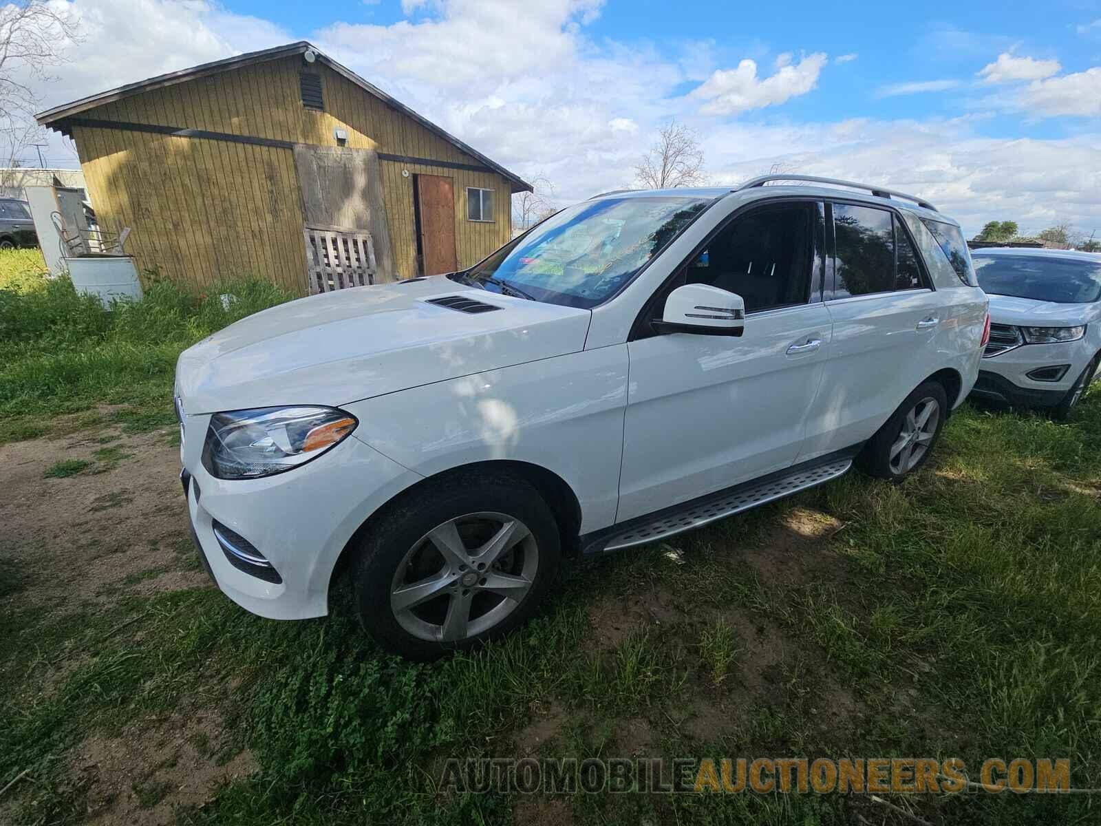 4JGDA5JB2HA900248 Mercedes-Benz GLE 2017