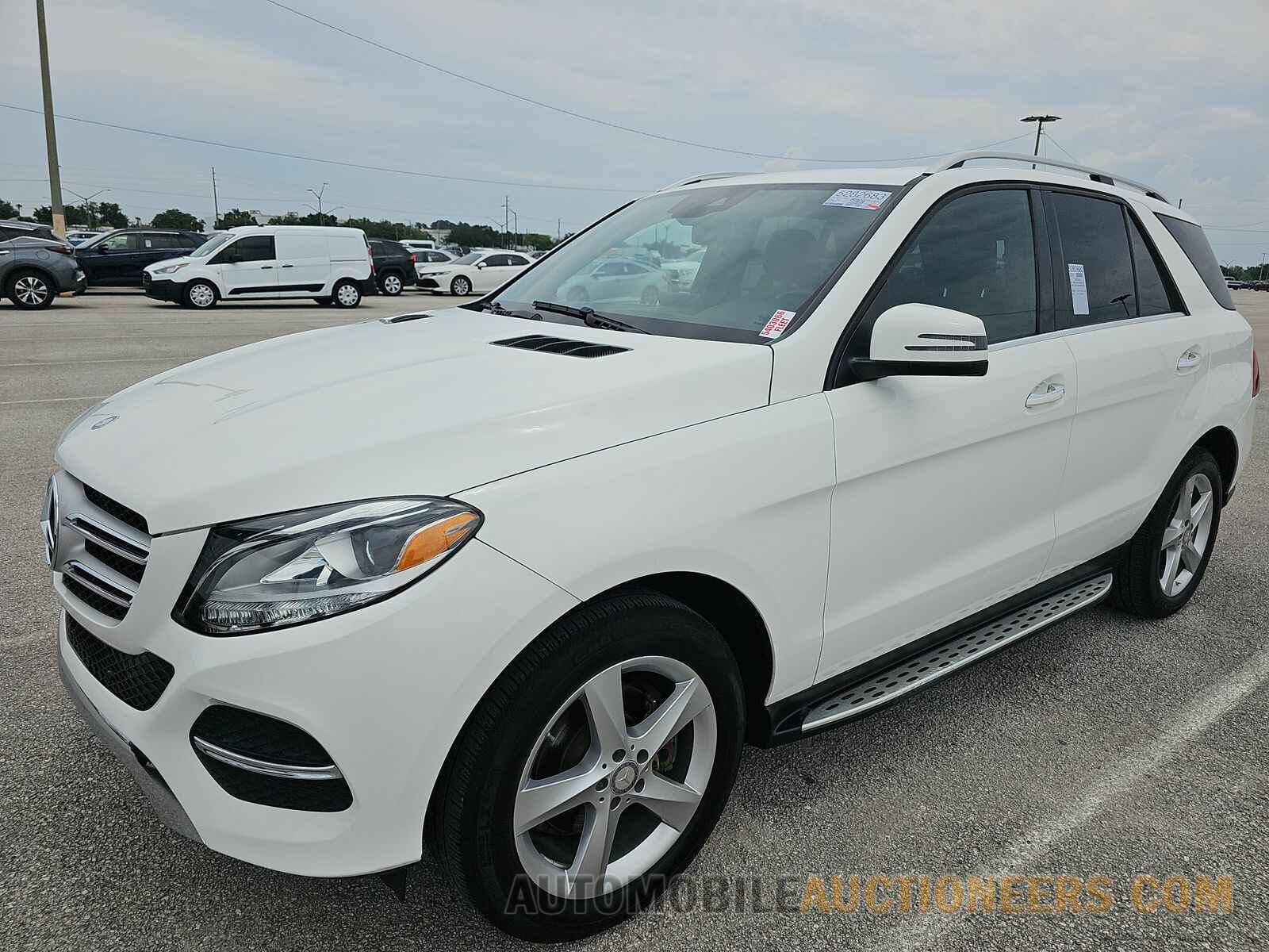 4JGDA5JB3HA815337 Mercedes-Benz GLE 2017