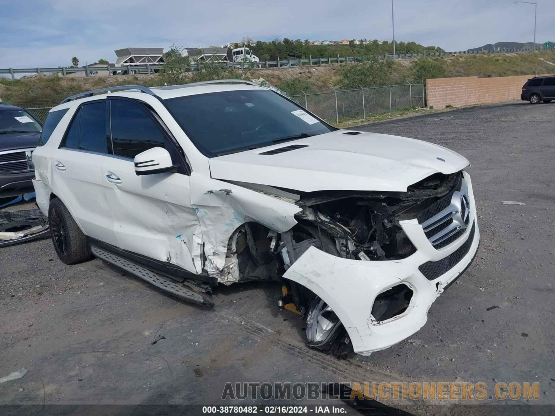 4JGDA5JB3JB033216 MERCEDES-BENZ GLE 350 2018