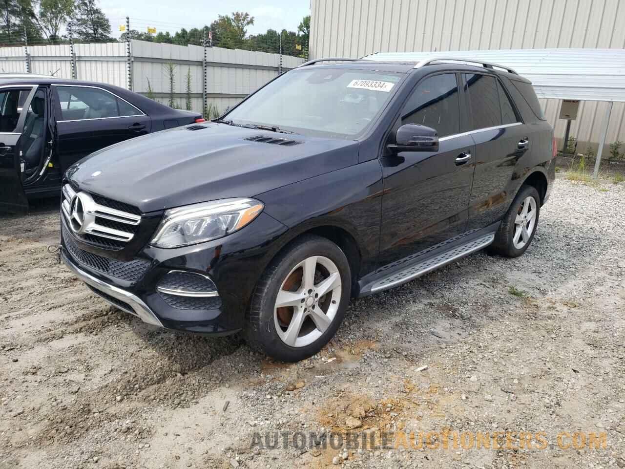 4JGDA5JB4HA813905 MERCEDES-BENZ GLE-CLASS 2017