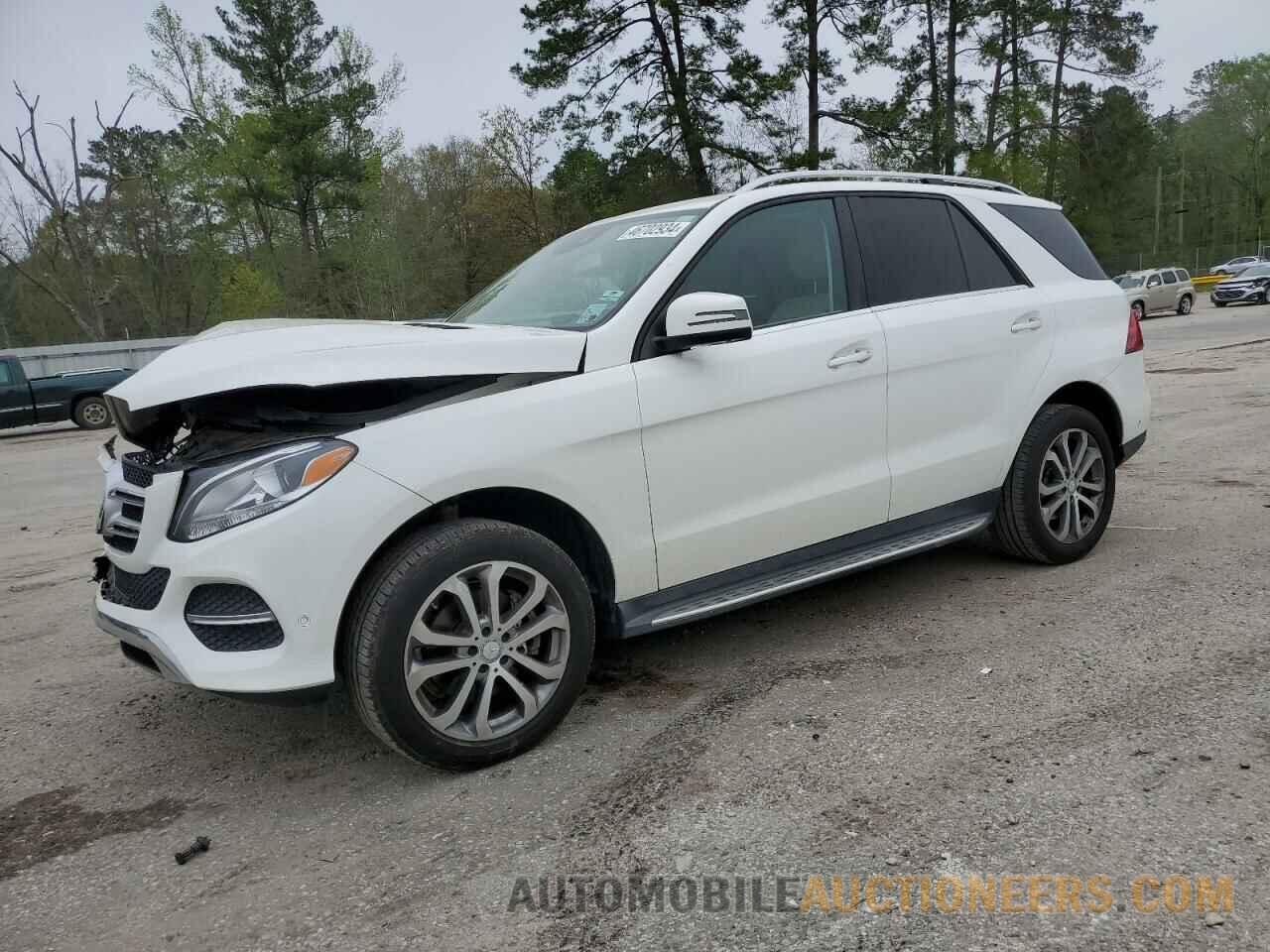 4JGDA5JB5HA890928 MERCEDES-BENZ GLE-CLASS 2017