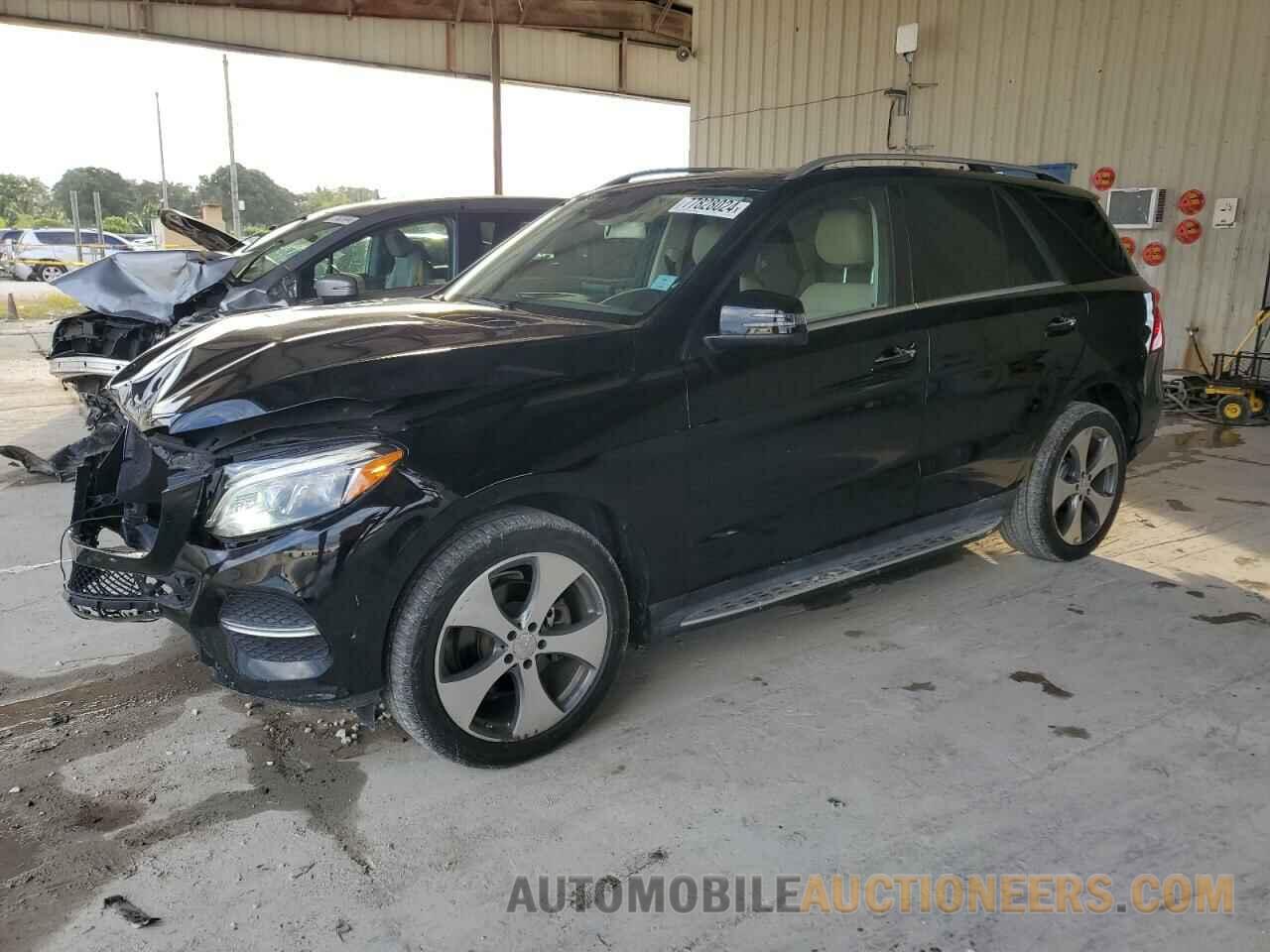 4JGDA5JB7HA819164 MERCEDES-BENZ GLE-CLASS 2017