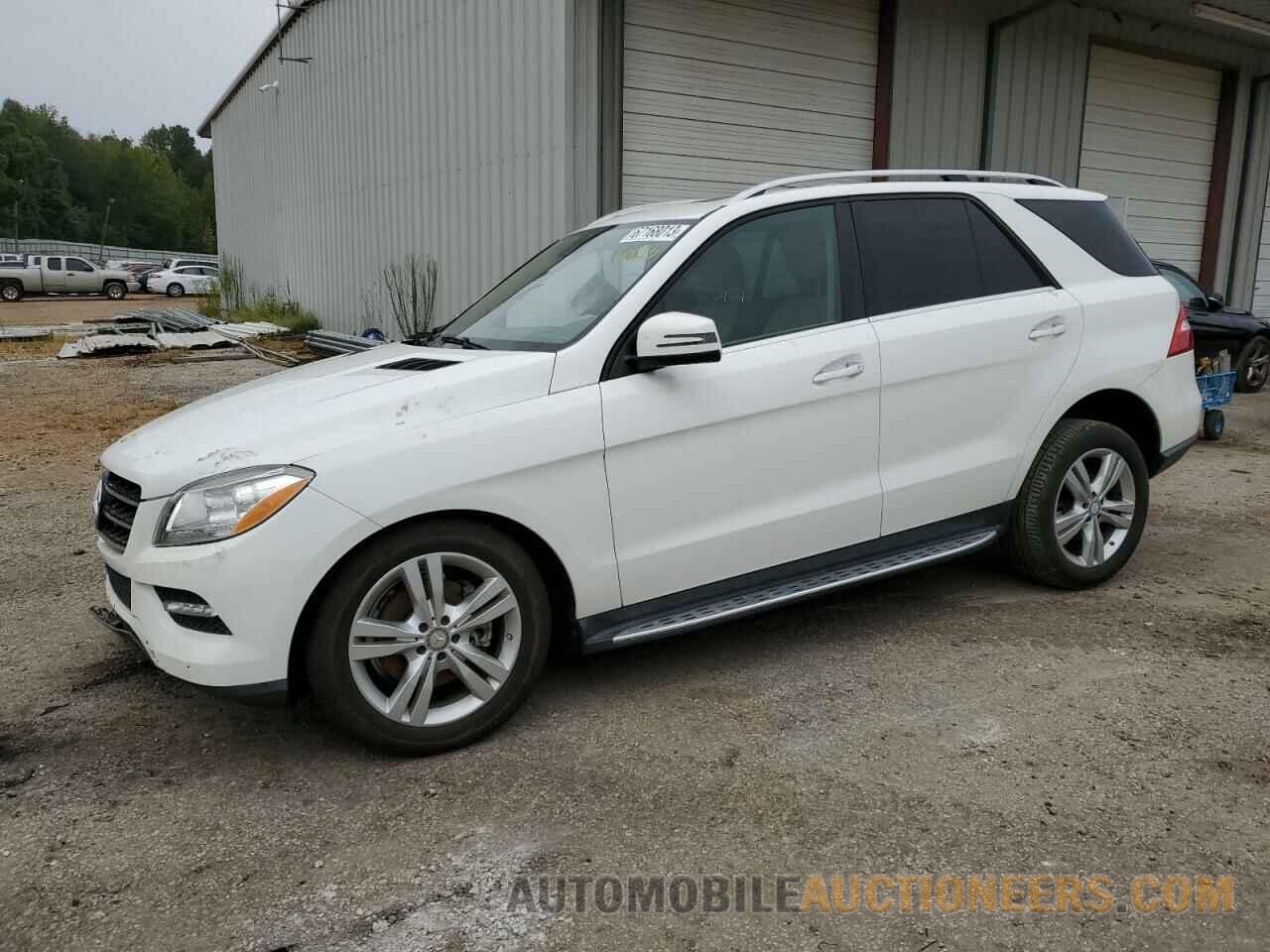 4JGDA5JB8FA618158 MERCEDES-BENZ M-CLASS 2015