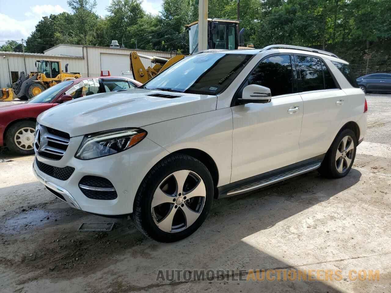 4JGDA5JB8HA825636 MERCEDES-BENZ GLE-CLASS 2017