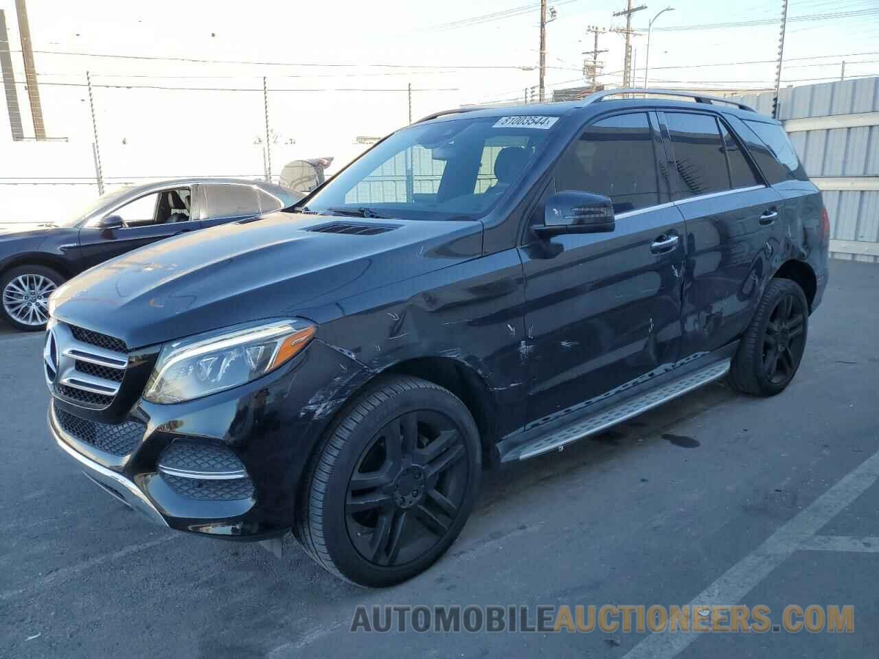 4JGDA5JB8HA882192 MERCEDES-BENZ GLE-CLASS 2017