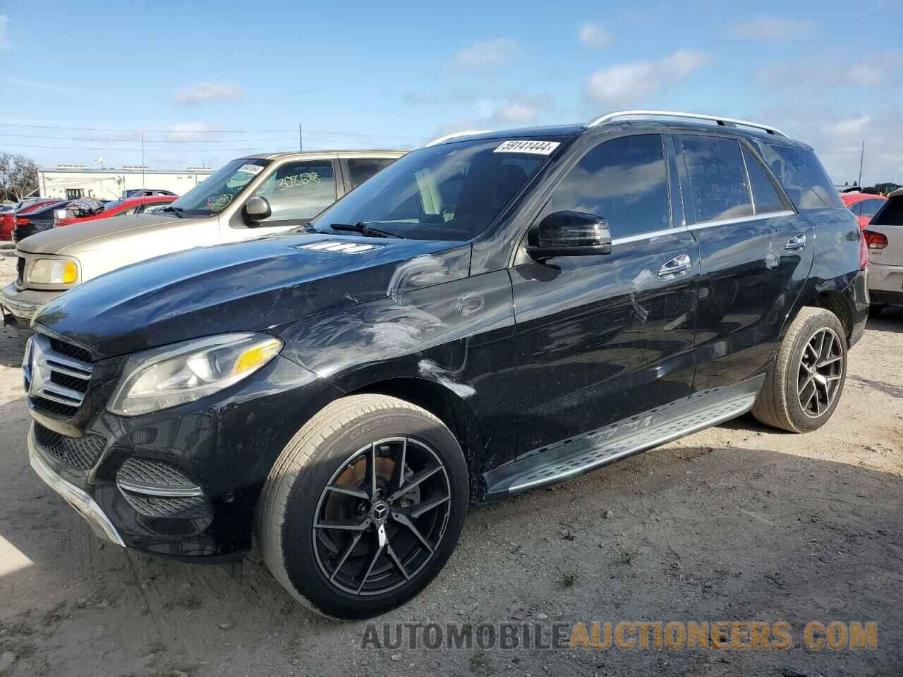 4JGDA5JB8HA962513 MERCEDES-BENZ GLE-CLASS 2017