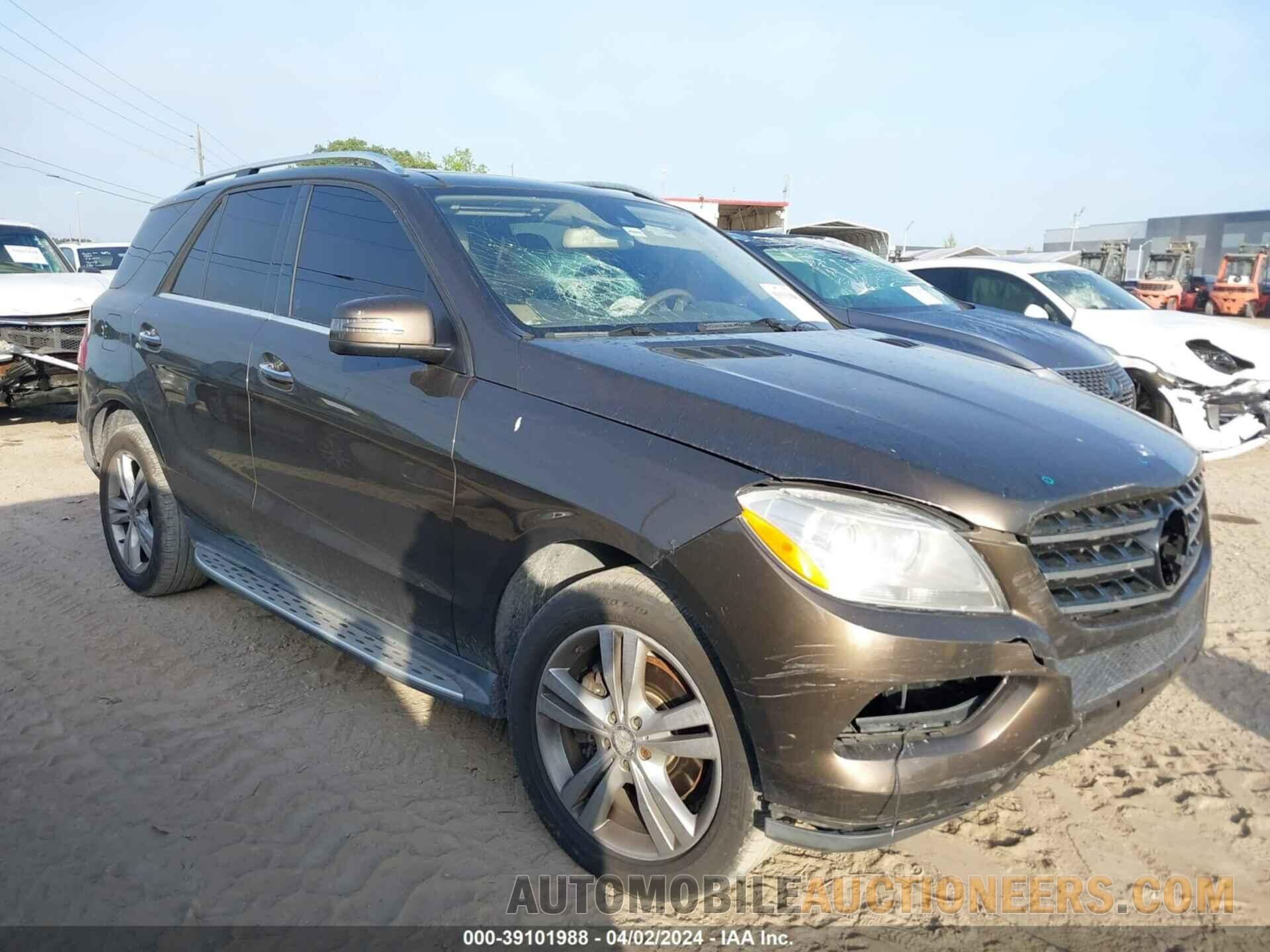 4JGDA5JBOFA512626 MERCEDES-BENZ ML 2015