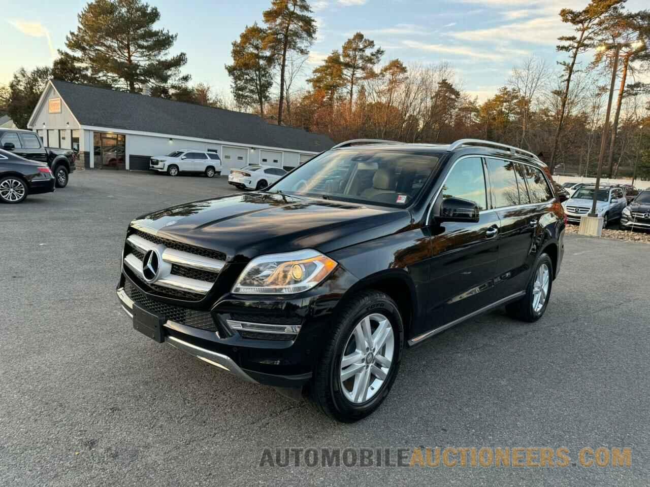 4JGDF2EE3GA683702 MERCEDES-BENZ GL-CLASS 2016