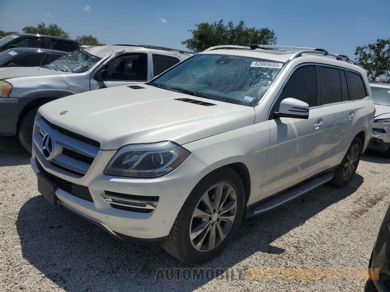 4JGDF2EE4FA605010 MERCEDES-BENZ GL-CLASS 2015