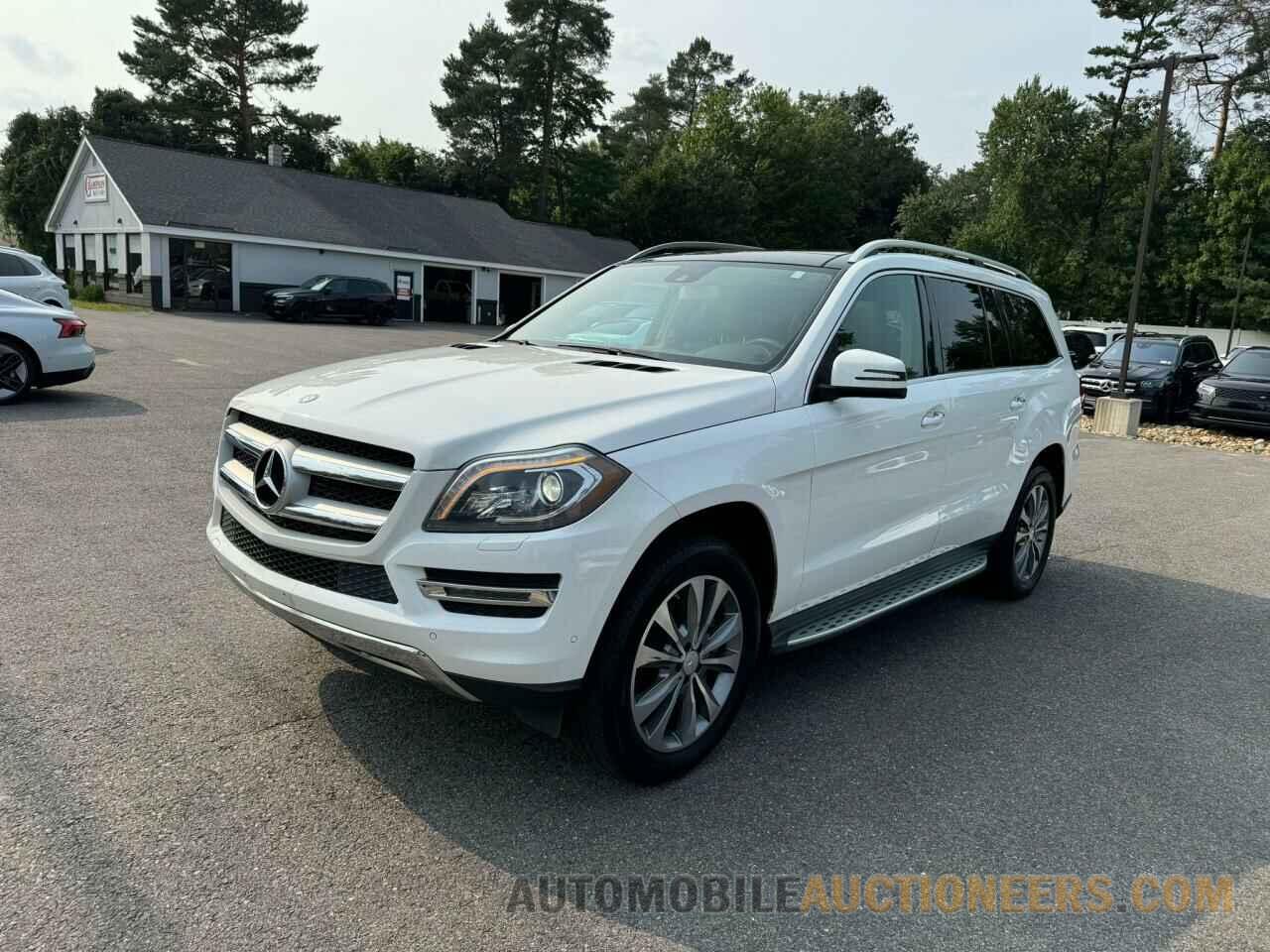 4JGDF2EE4GA679982 MERCEDES-BENZ GL-CLASS 2016