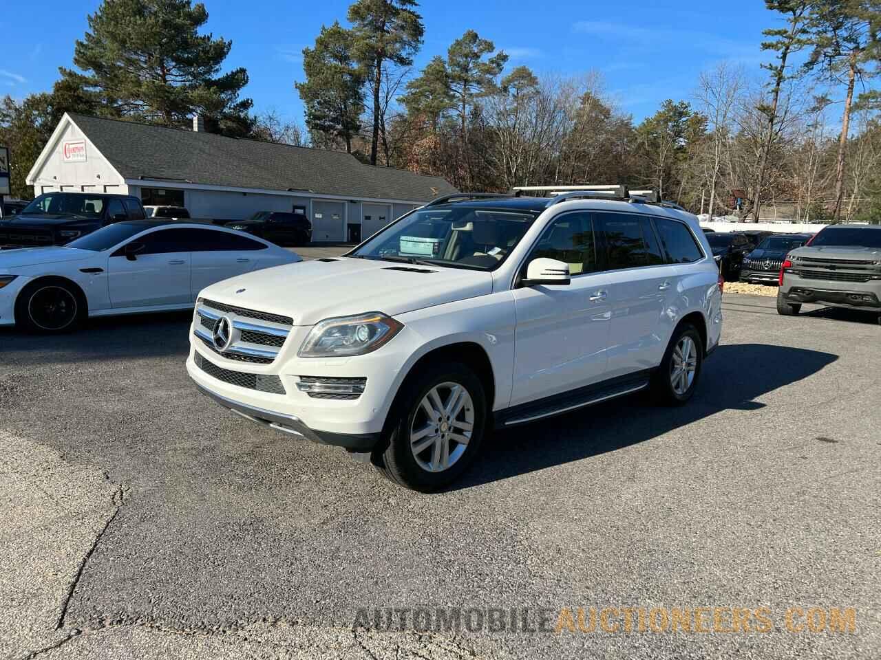 4JGDF2EE5FA459488 MERCEDES-BENZ GL-CLASS 2015