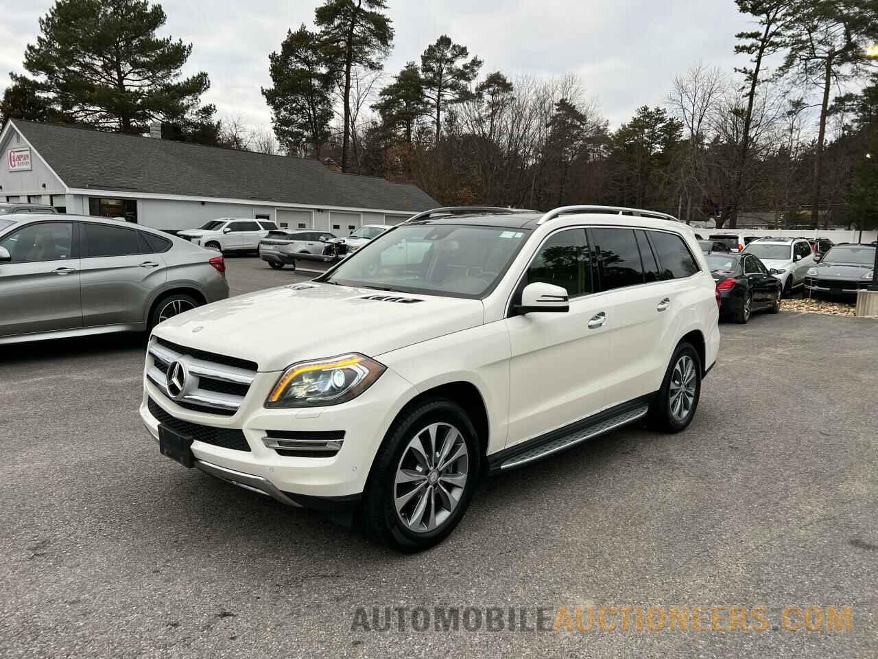 4JGDF2EE7FA531873 MERCEDES-BENZ GL-CLASS 2015