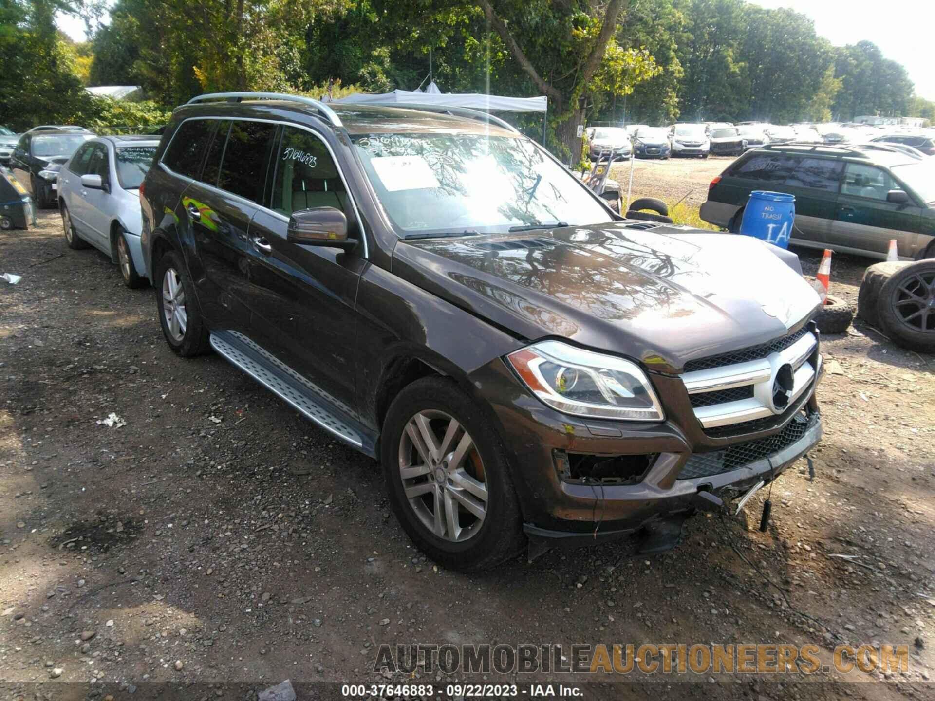 4JGDF2EE9FA608372 MERCEDES-BENZ GL-CLASS 2015