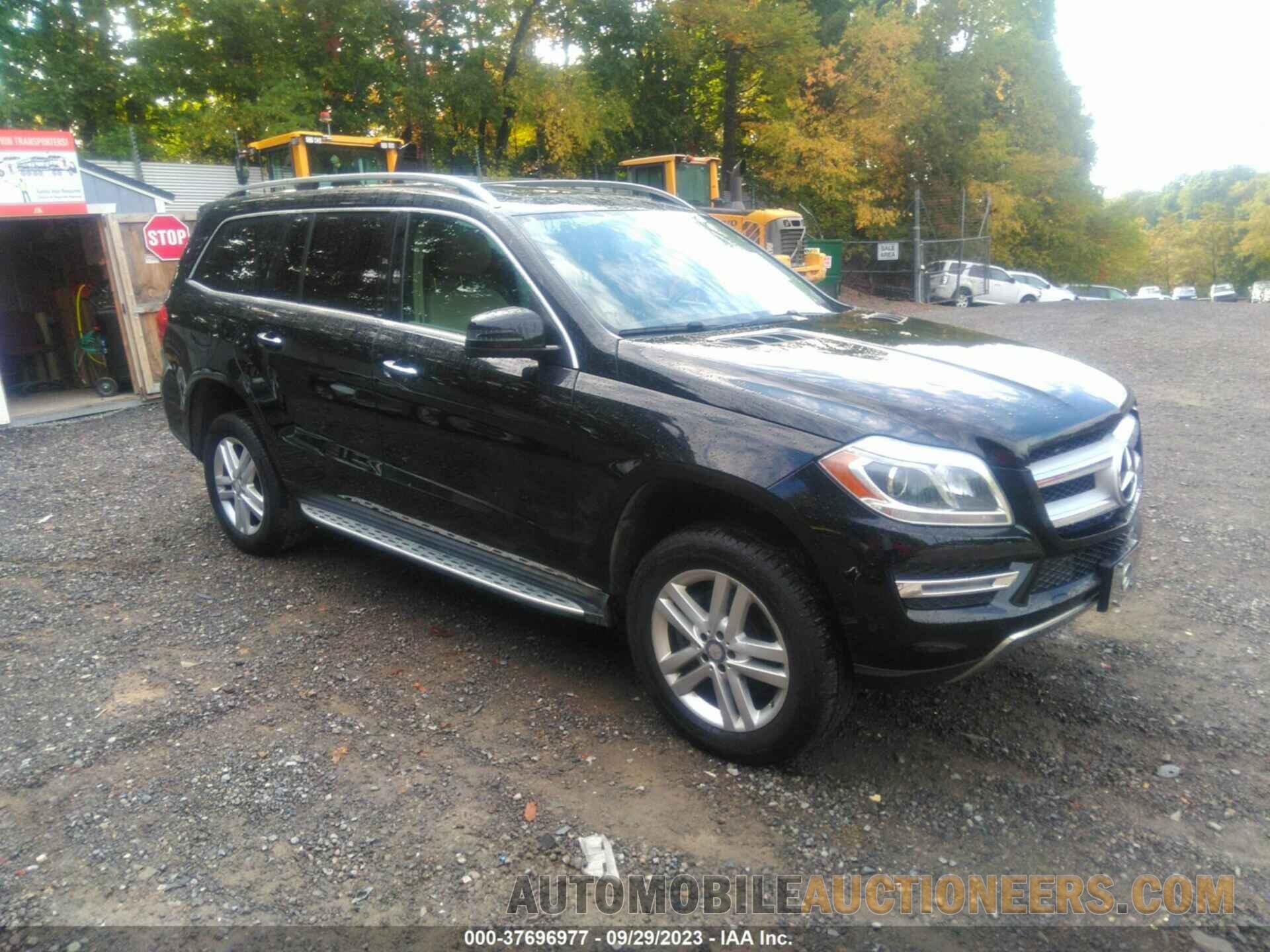 4JGDF6EE1FA481821 MERCEDES-BENZ GL-CLASS 2015