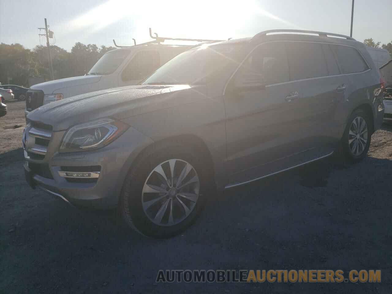 4JGDF6EE1FA524098 MERCEDES-BENZ GL-CLASS 2015