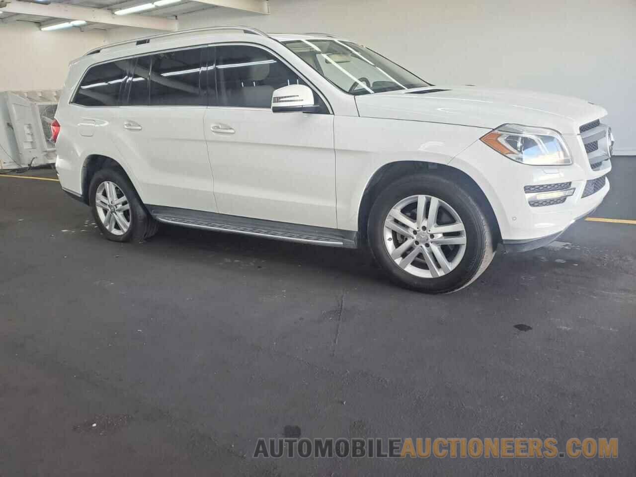 4JGDF6EE3FA506105 MERCEDES-BENZ GL-CLASS 2015