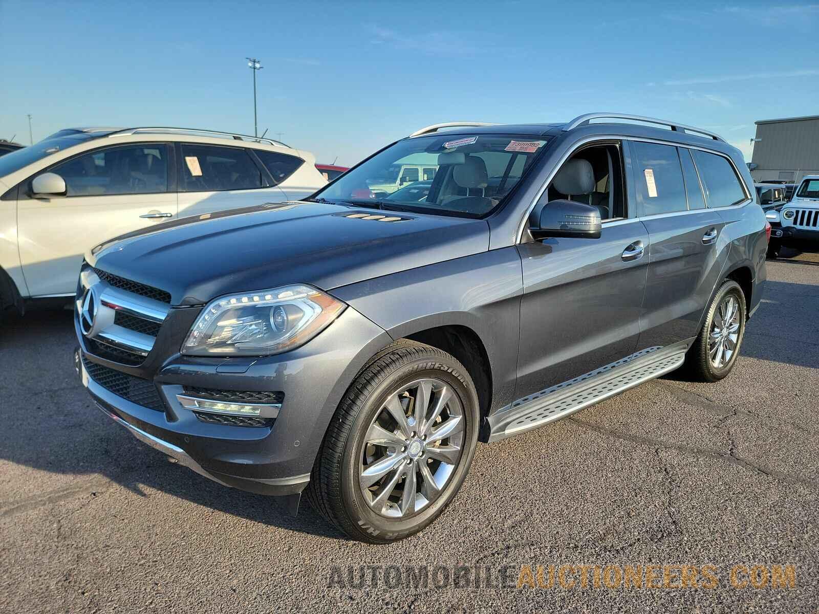 4JGDF6EE3FA567471 Mercedes-Benz GL-Class 2015