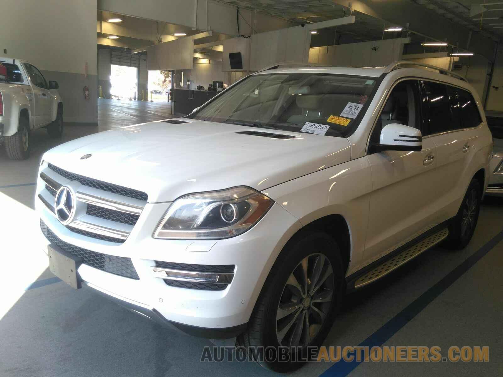 4JGDF6EE5GA700524 Mercedes-Benz GL 2016