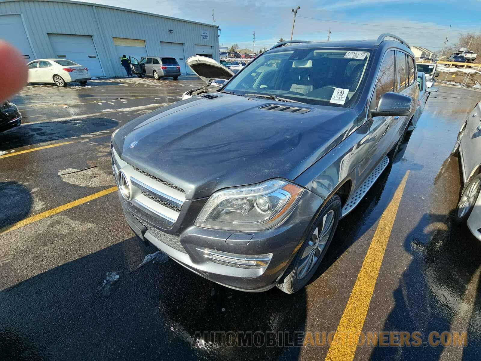 4JGDF6EE6GA689341 Mercedes-Benz GL 2016