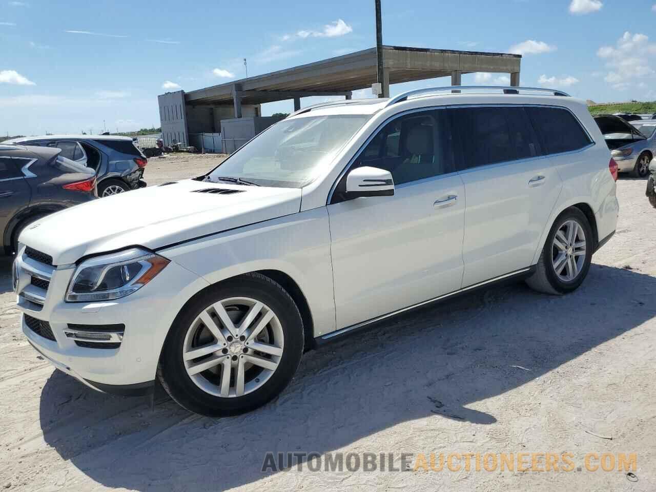 4JGDF6EE8FA596643 MERCEDES-BENZ GL-CLASS 2015