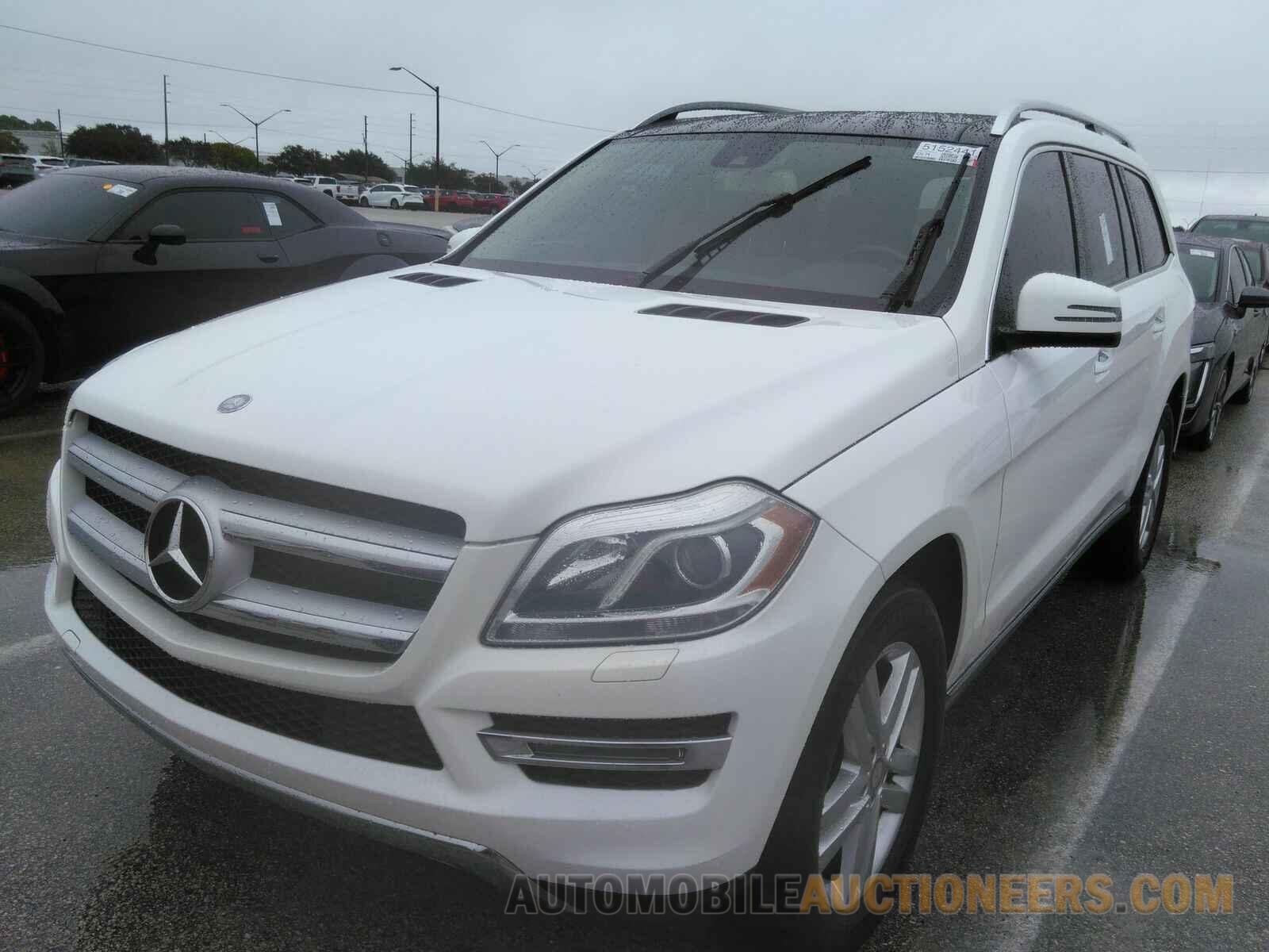 4JGDF6EE9GA650615 Mercedes-Benz GL 2016