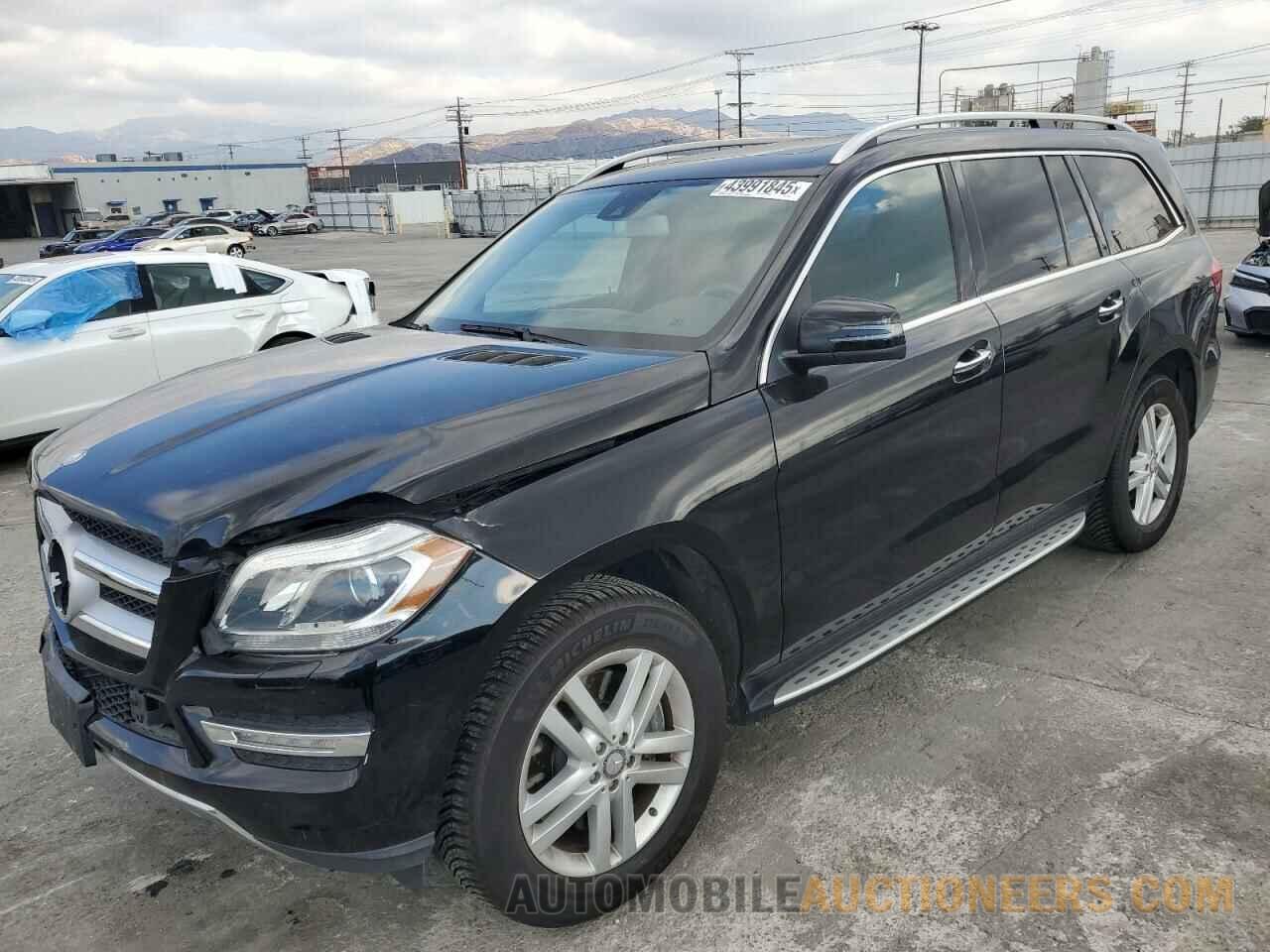 4JGDF7CE3DA136067 MERCEDES-BENZ GL-CLASS 2013