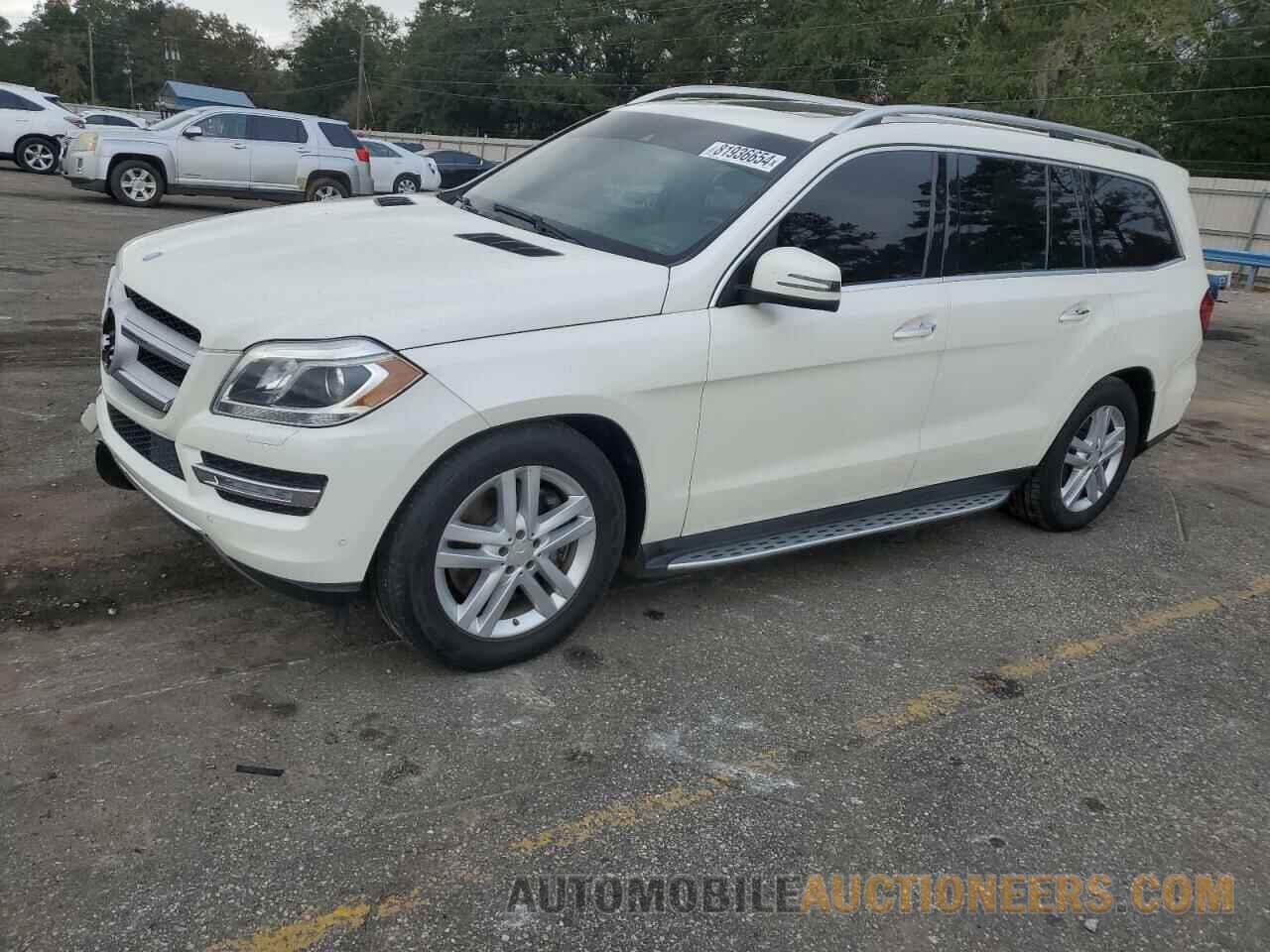 4JGDF7CE6DA263816 MERCEDES-BENZ GL-CLASS 2013