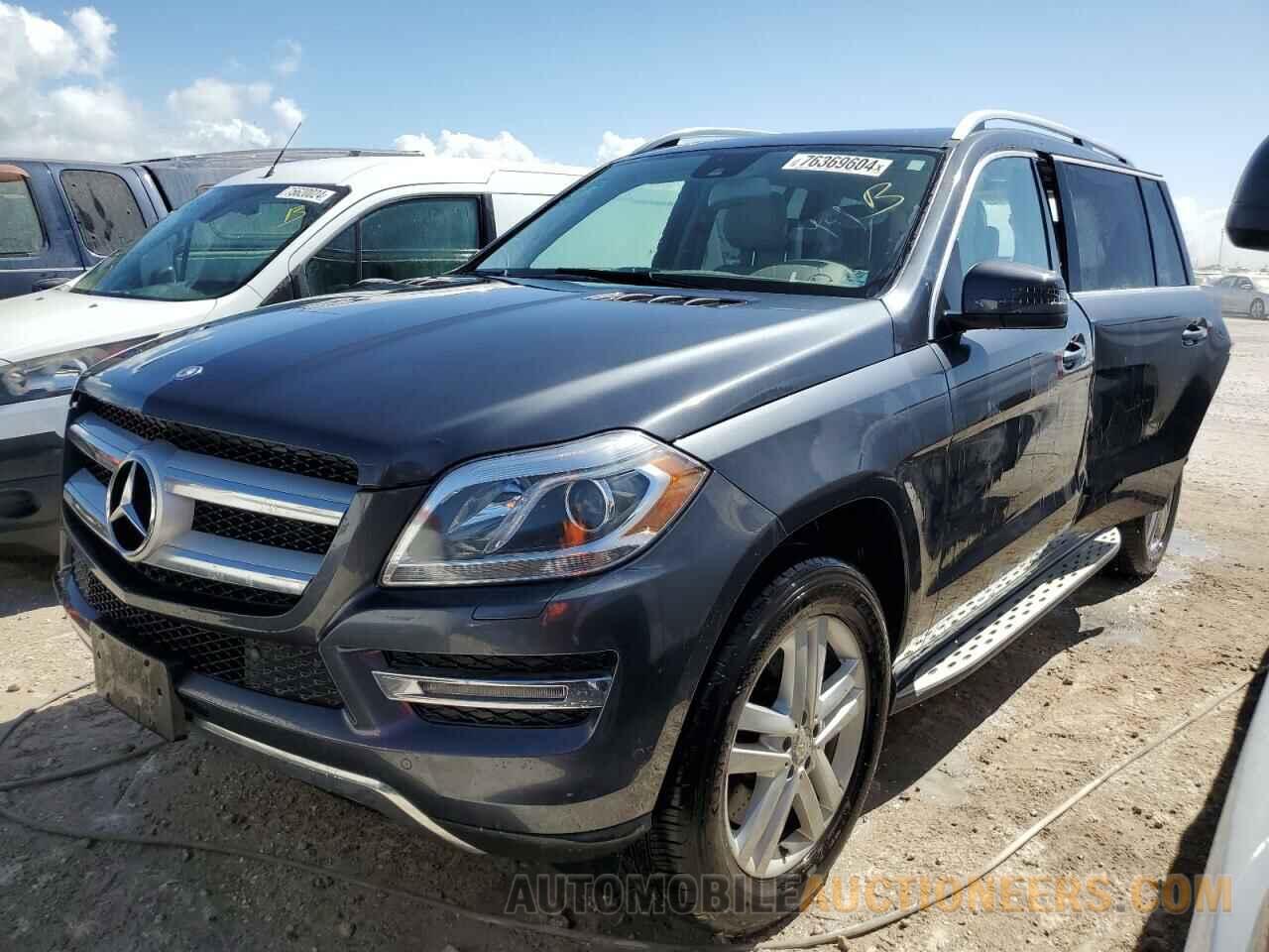 4JGDF7CE7DA158721 MERCEDES-BENZ GL-CLASS 2013