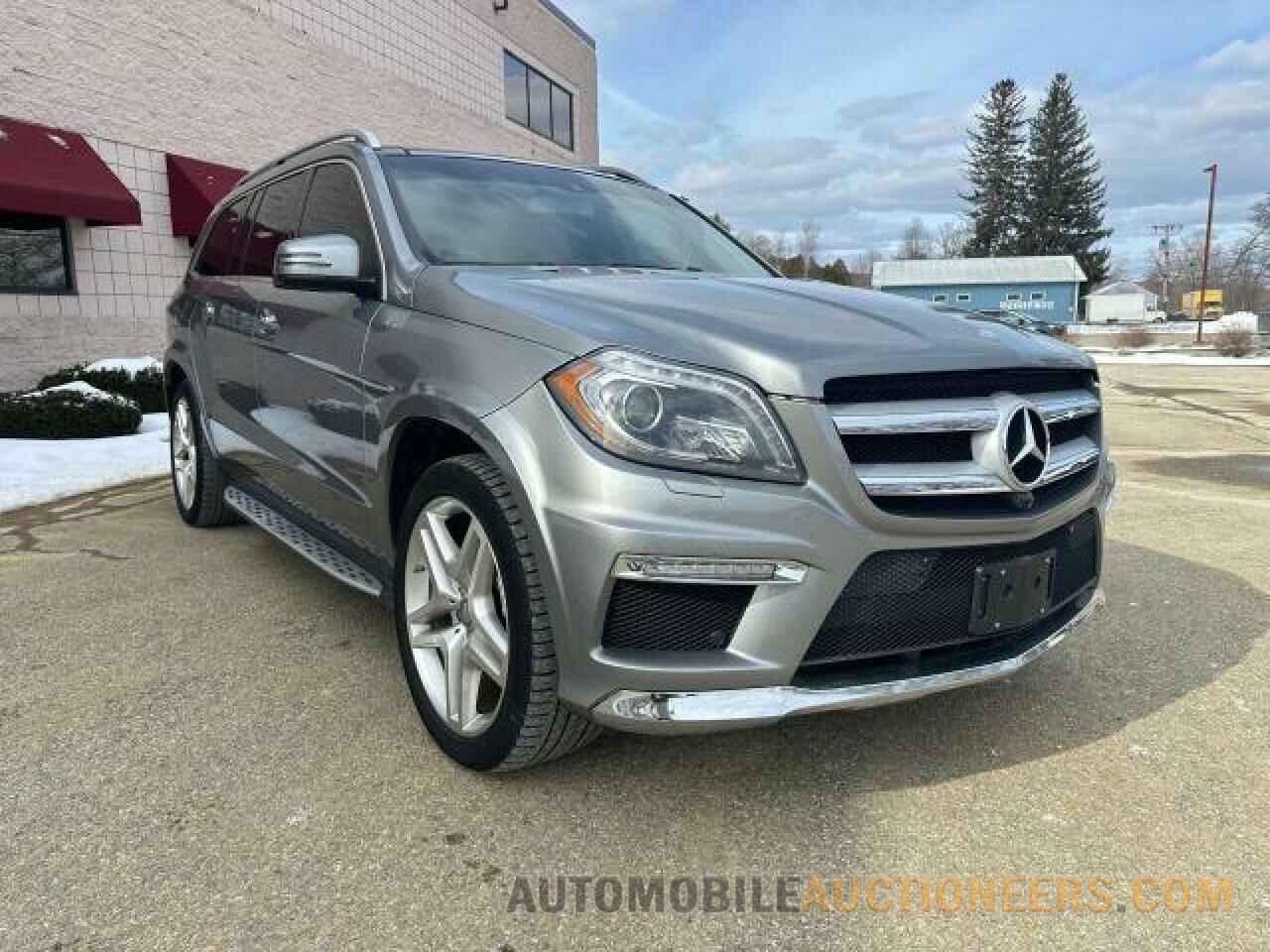 4JGDF7DE0FA467271 MERCEDES-BENZ GL-CLASS 2015