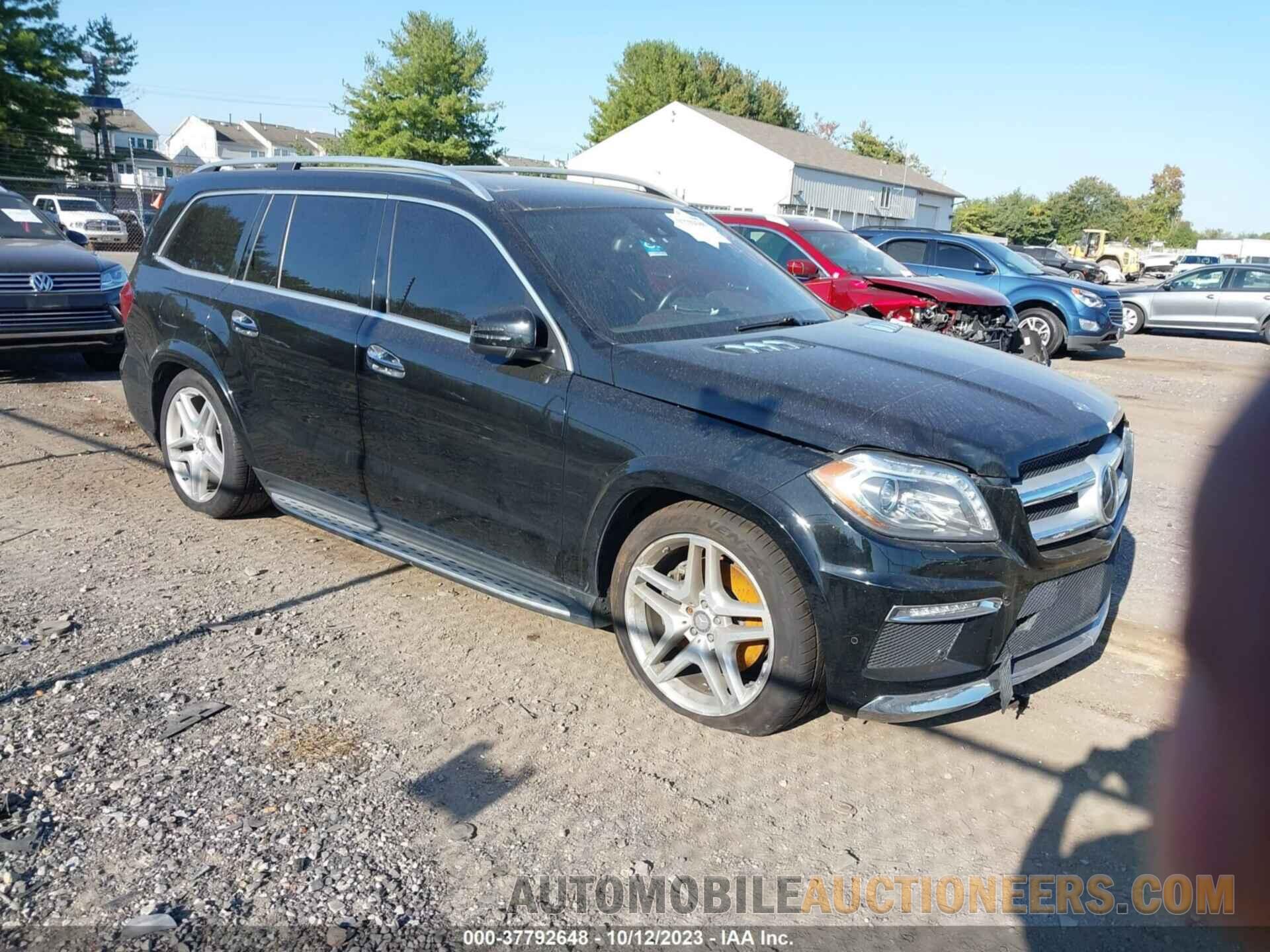 4JGDF7DE0FA540638 MERCEDES-BENZ GL 550 2015