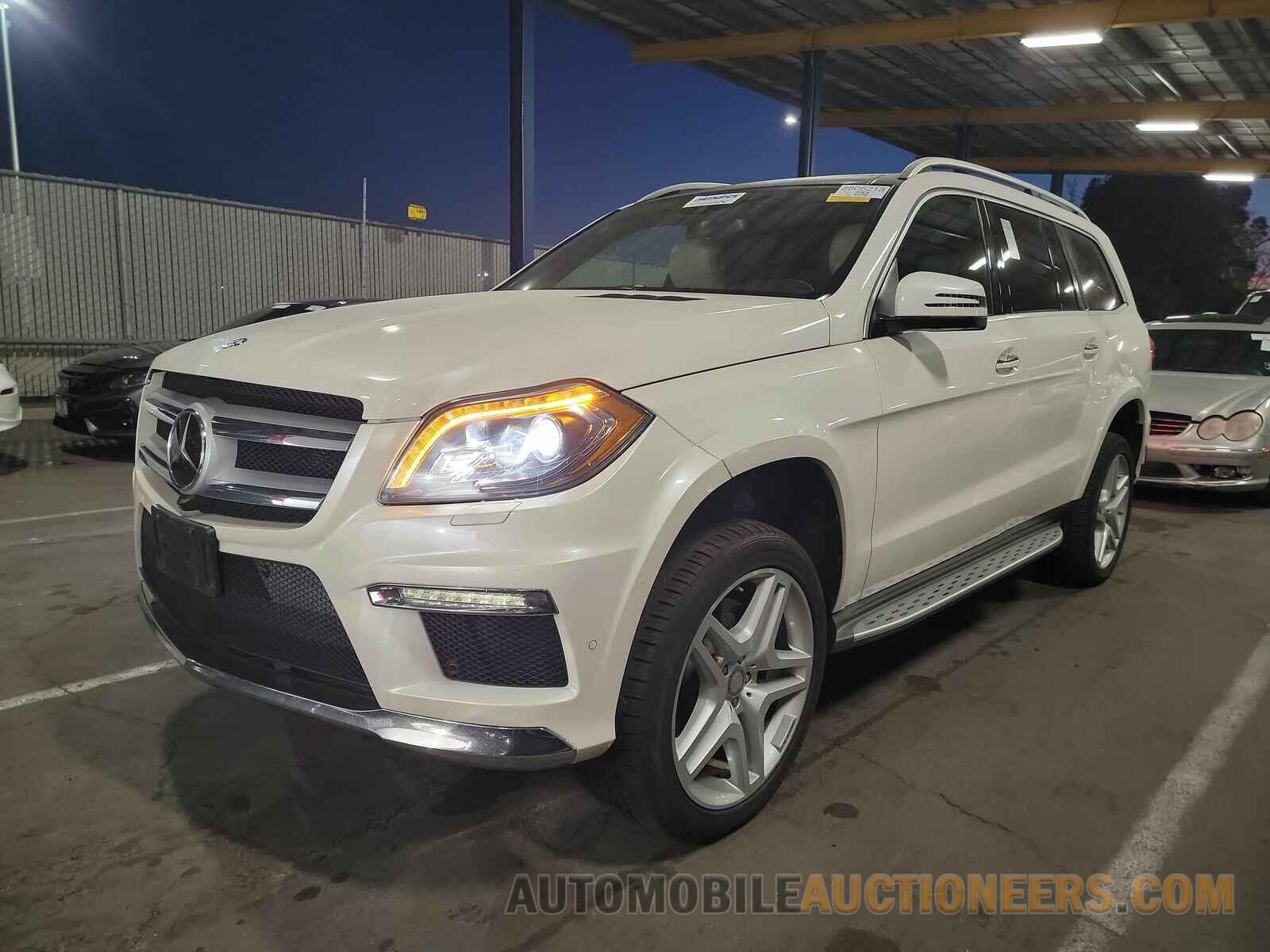 4JGDF7DE3FA561502 Mercedes-Benz GL 2015